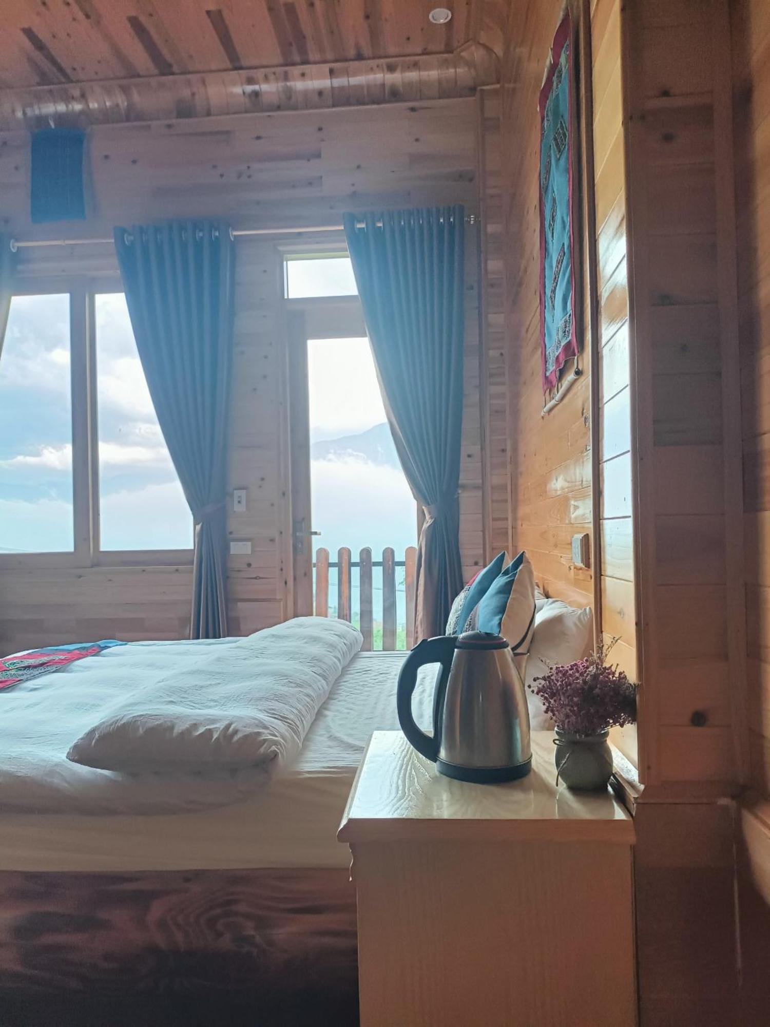 Hmong Eco Lodge *