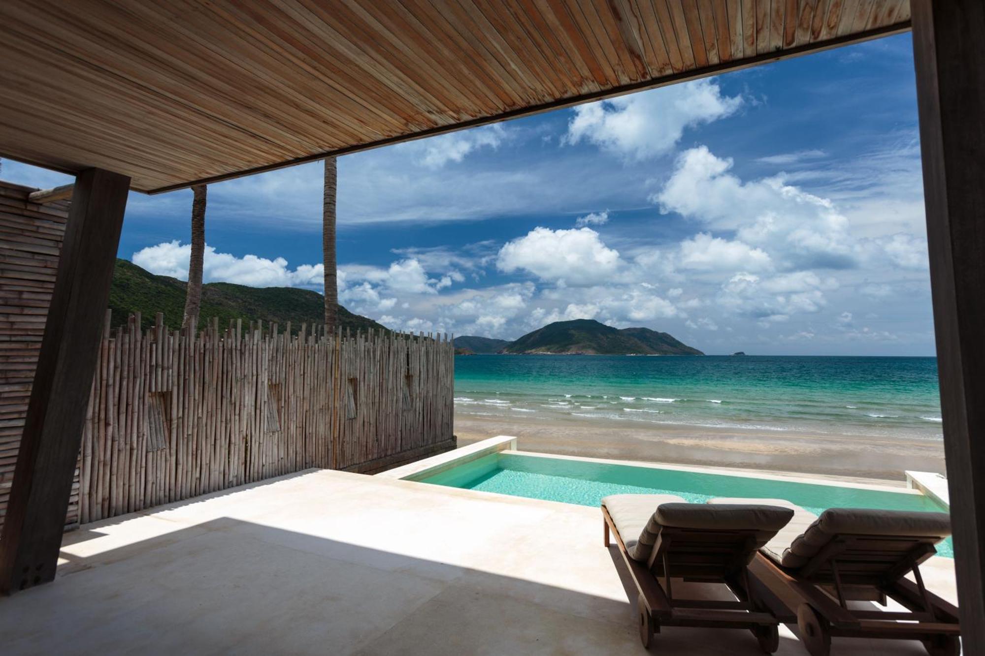 Resort Six Senses Con Dao - Turtle Island Paradise 5*