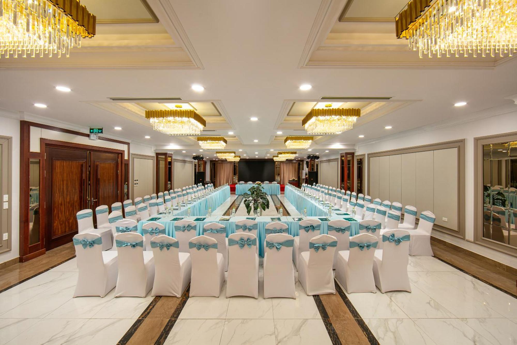 Bamboo Hotel 5*