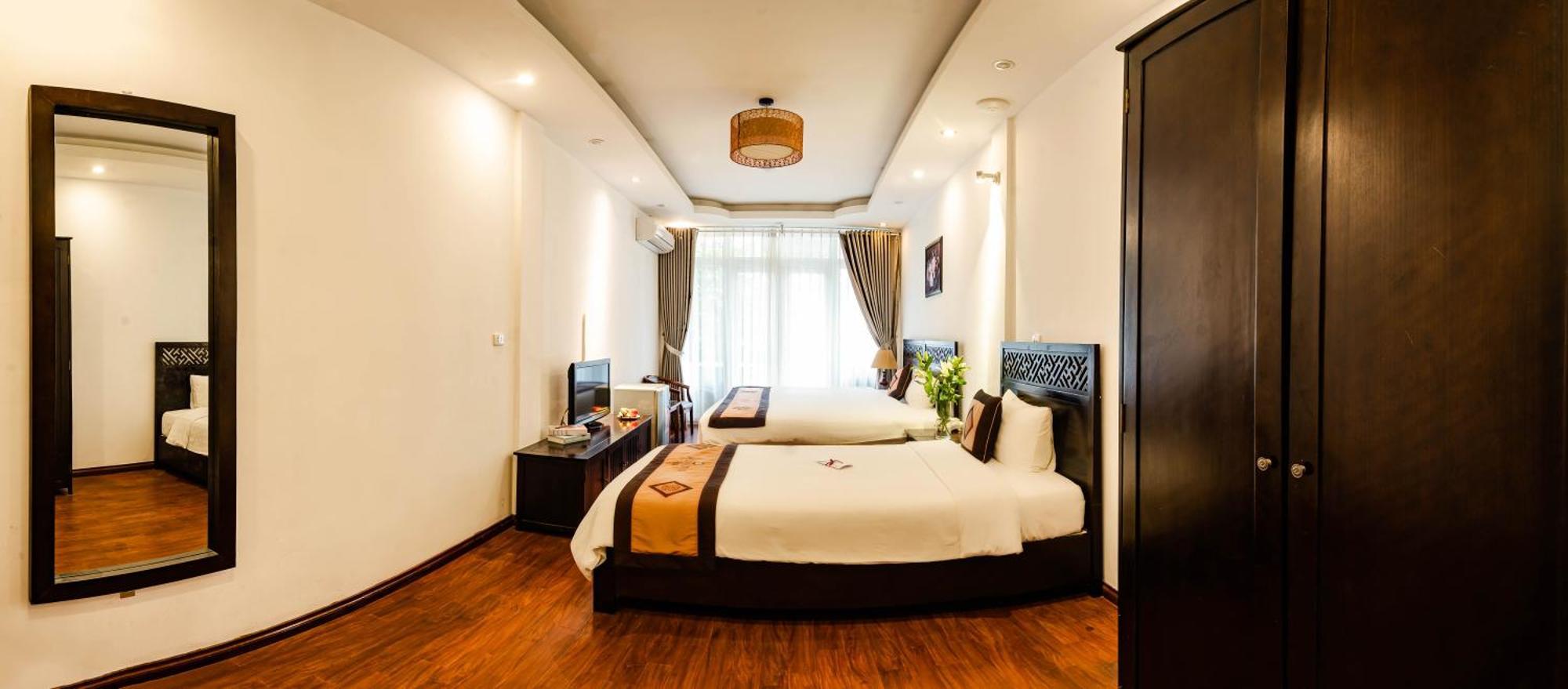 Wild Lotus & Travel 2 Hotel Hanoi