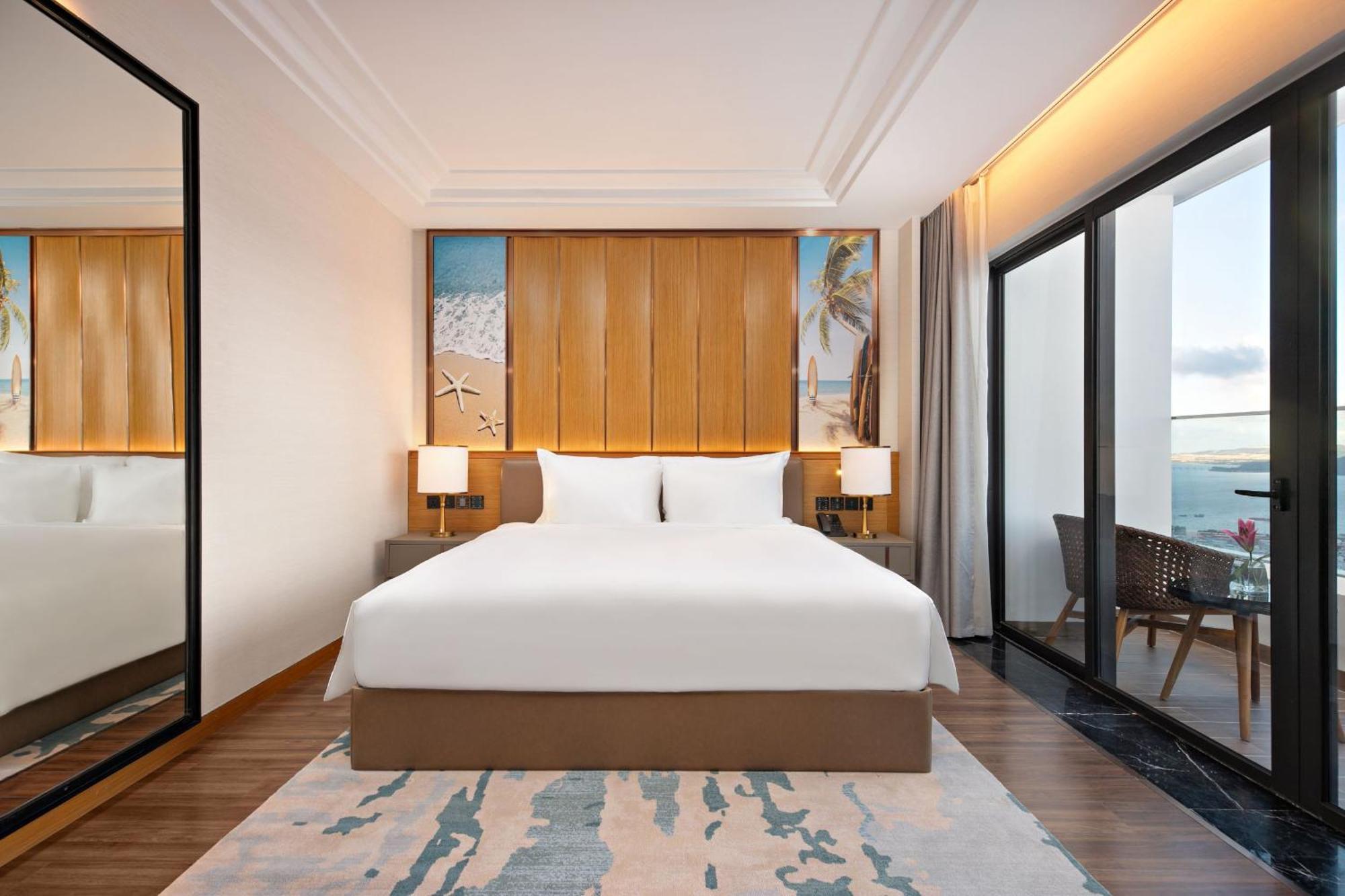 Grand Hyams - Hotel