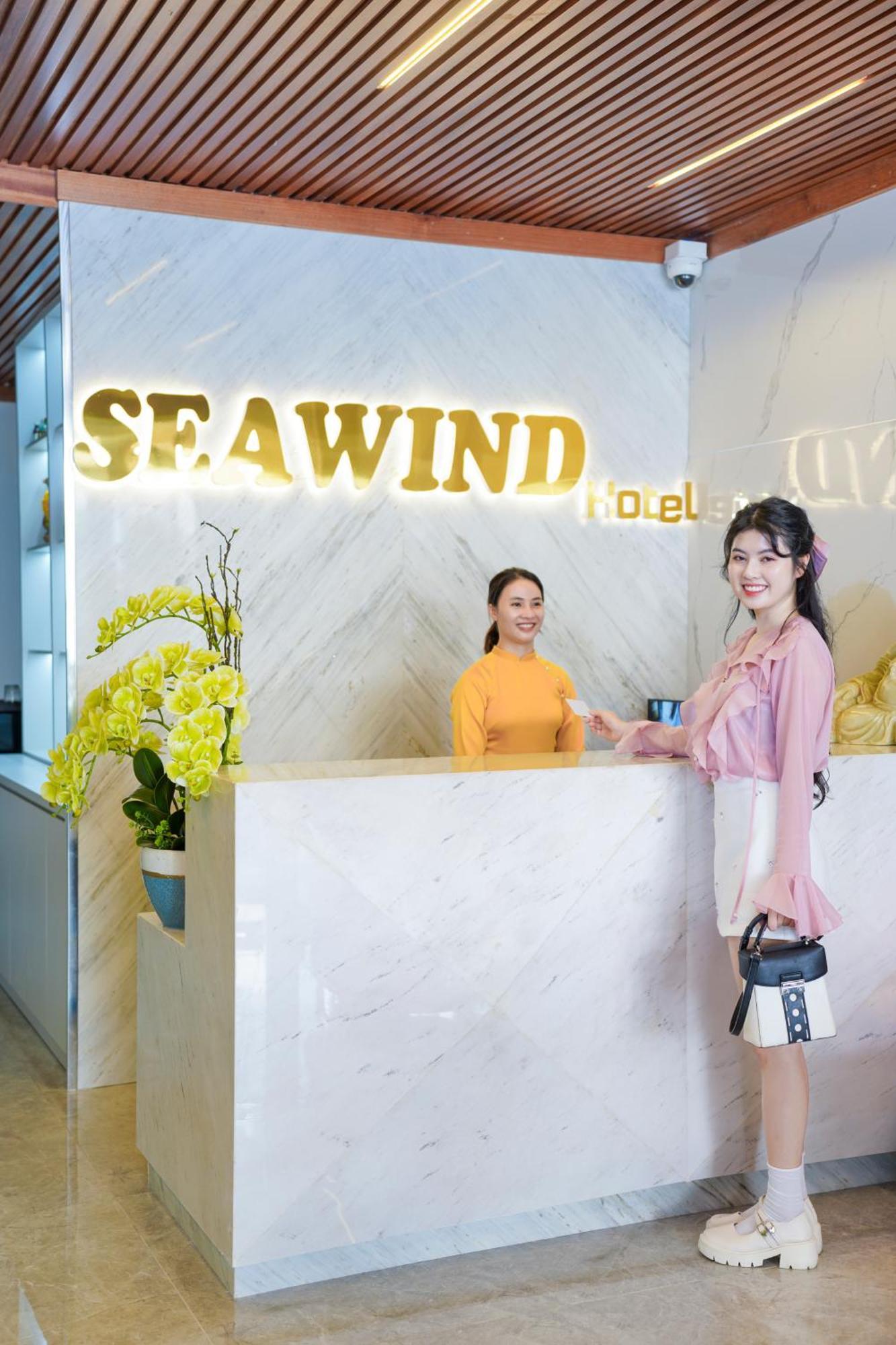 Sea Wind By Thg