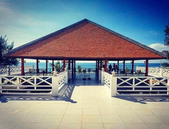 Resort Full Moon Village 4*