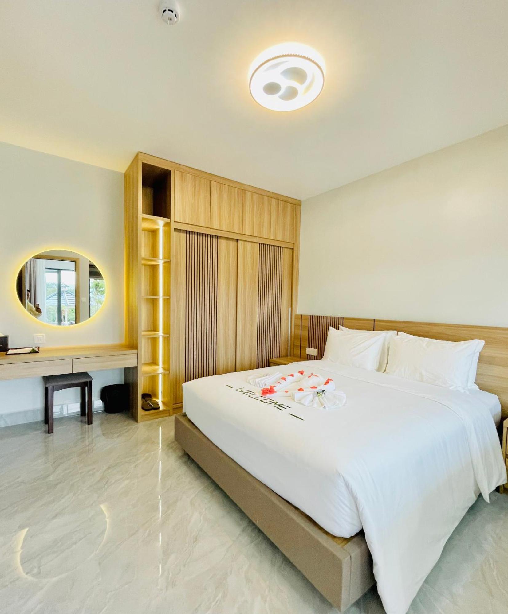 Hotel Sunflower &