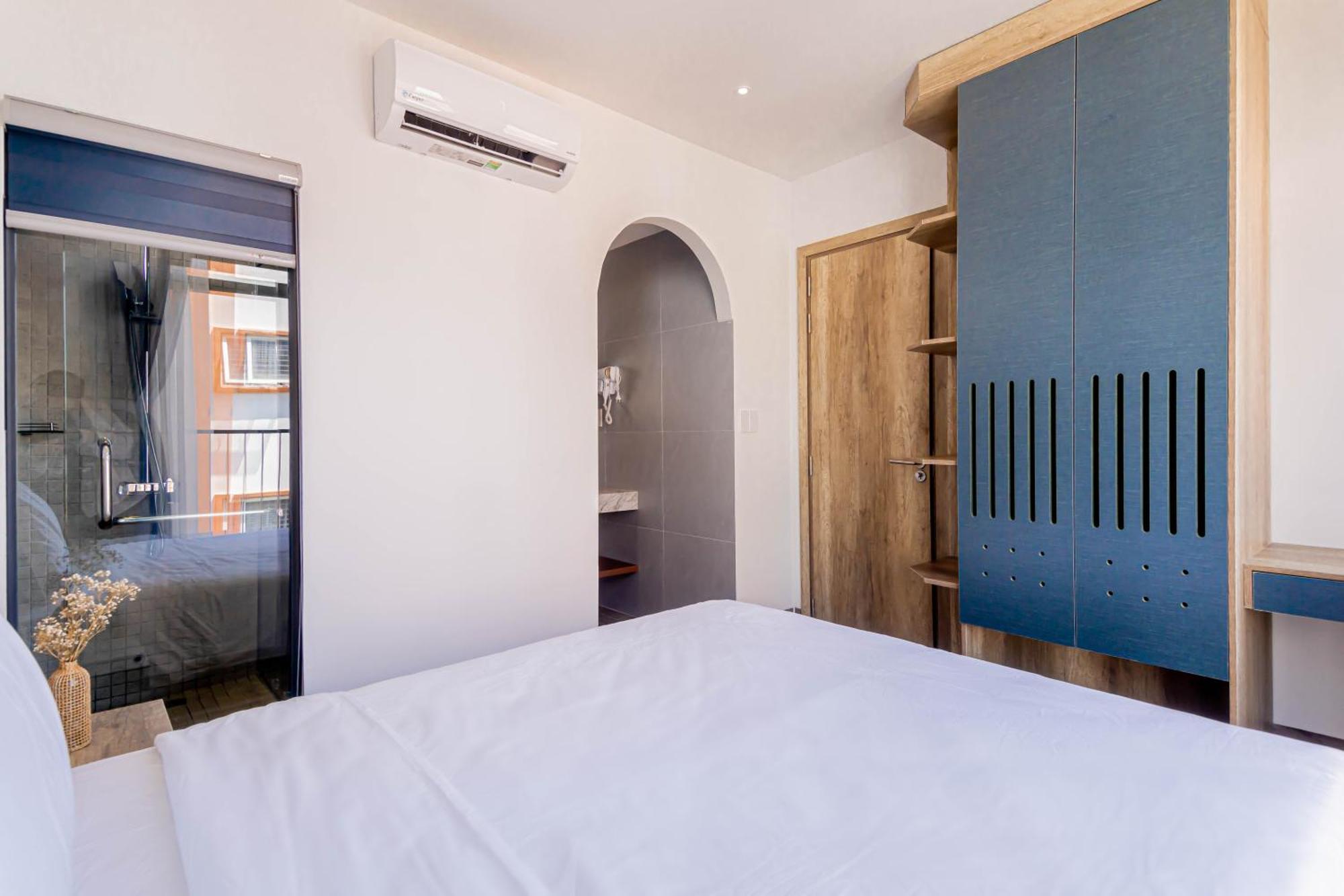 Lantana House Boutique By Haviland *