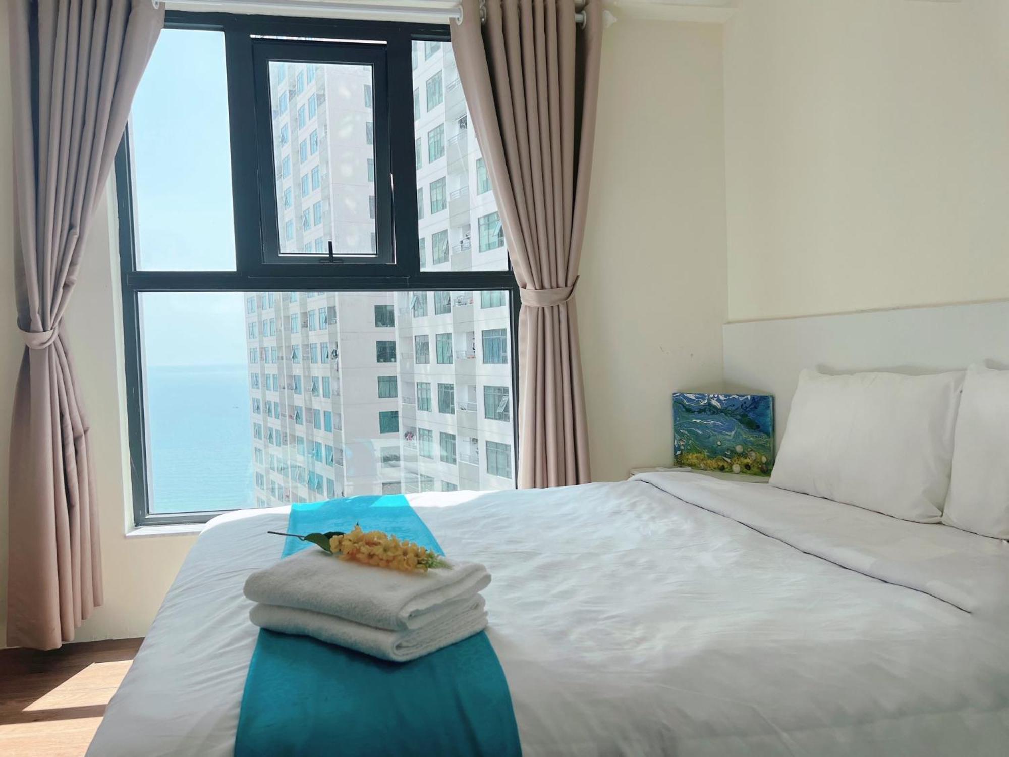 Happy Banana Apartment