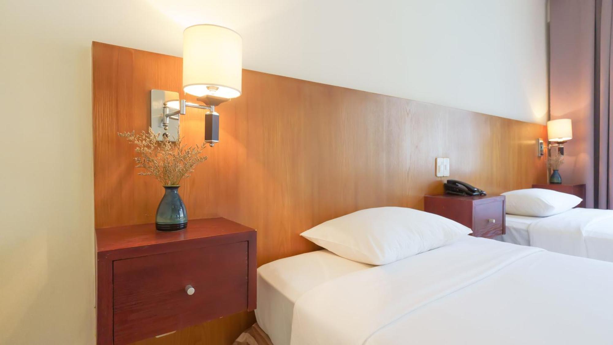 Petro House - Block A Hotel