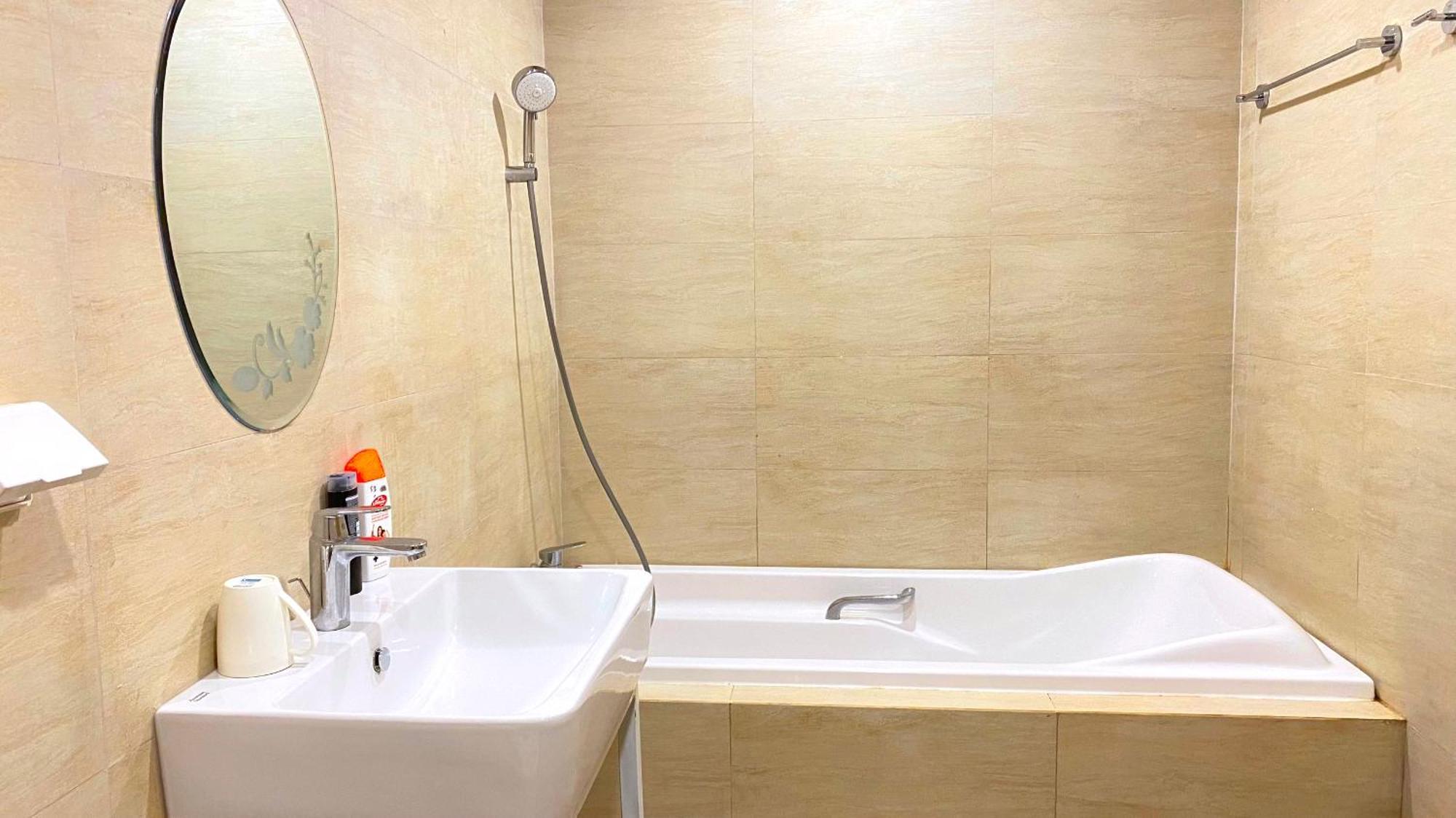 Sunny Smes - Flc Apartment