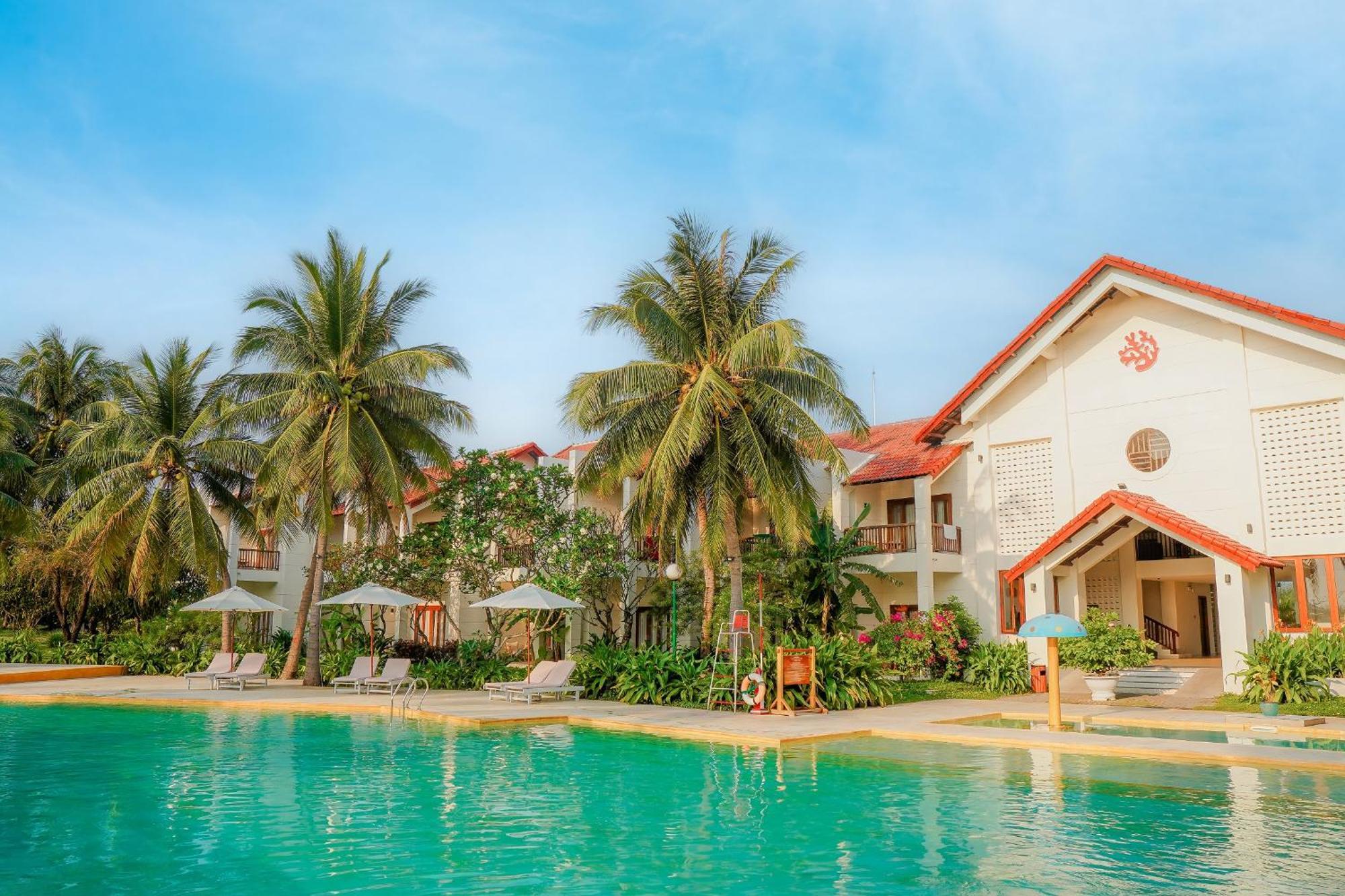 Pax Ana Doc Let & Resort