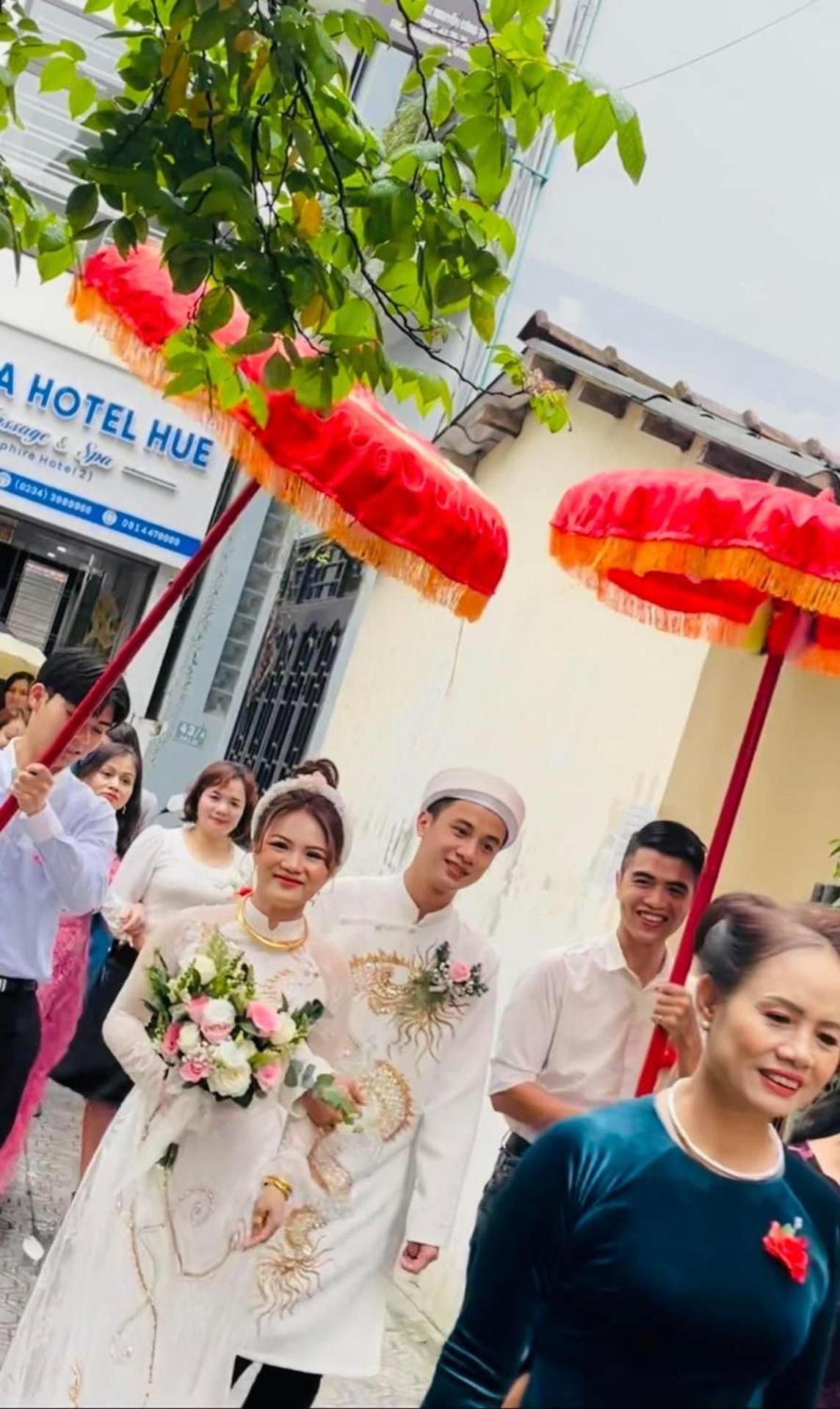 Sapphire Khách sạn 2*