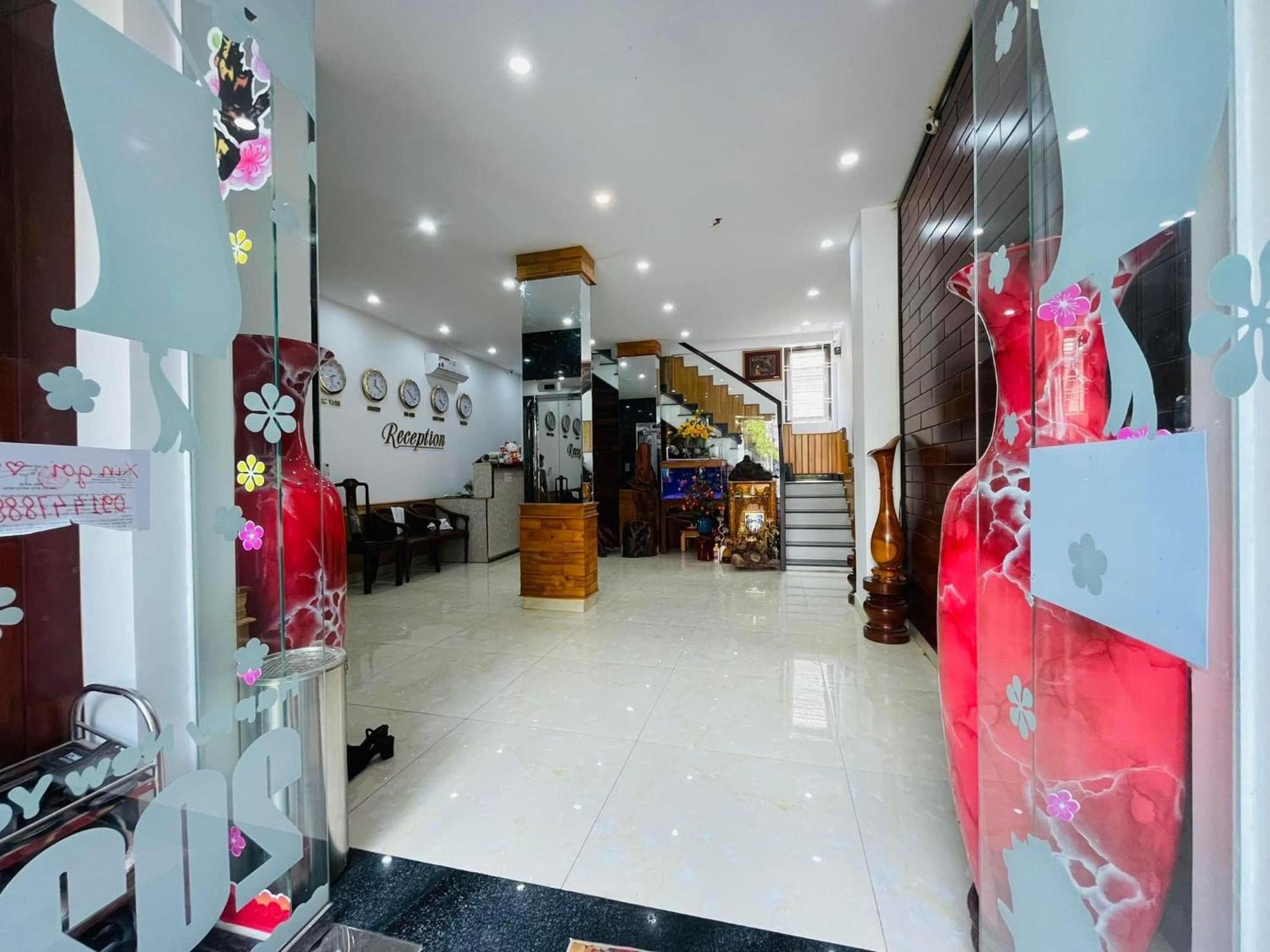 Sapphire Hotel