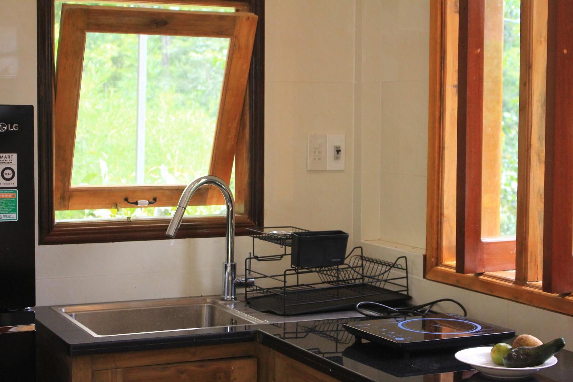 Nomad Hill Bed & Breakfast Hue