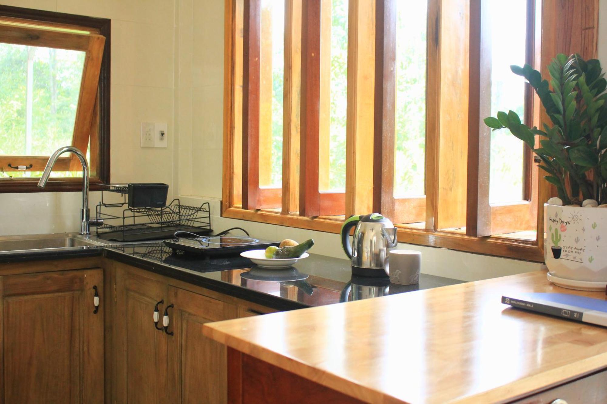 Nomad Hill Bed & Breakfast