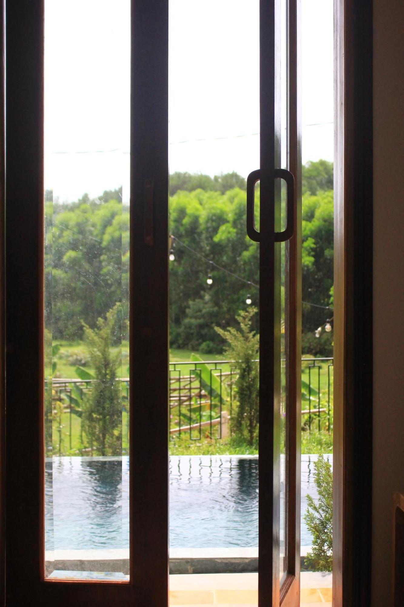 Nomad Hill Bed & Breakfast