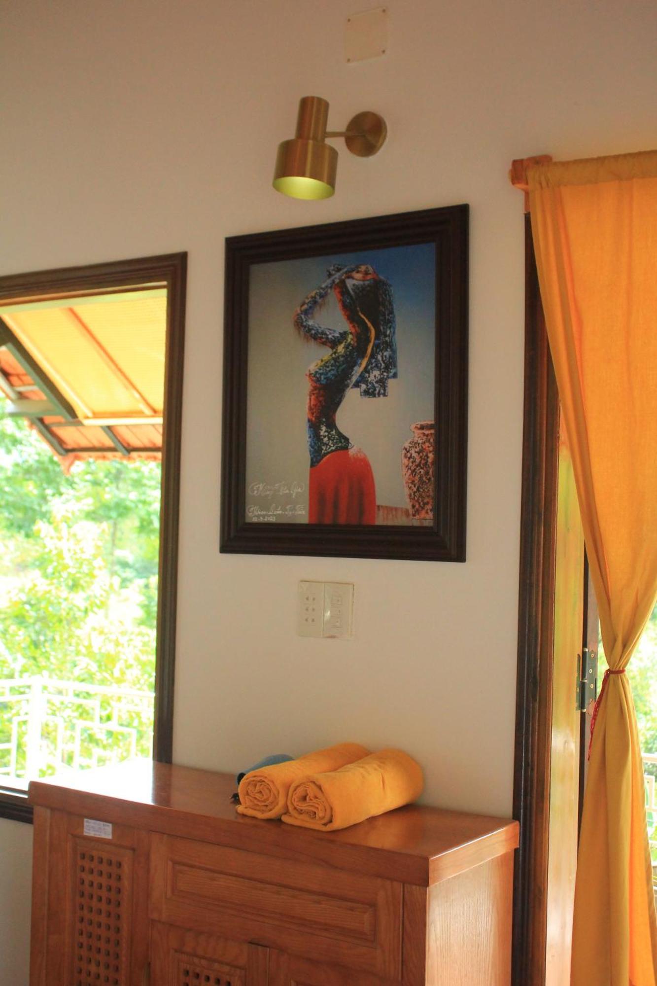 Nomad Hill Bed & Breakfast