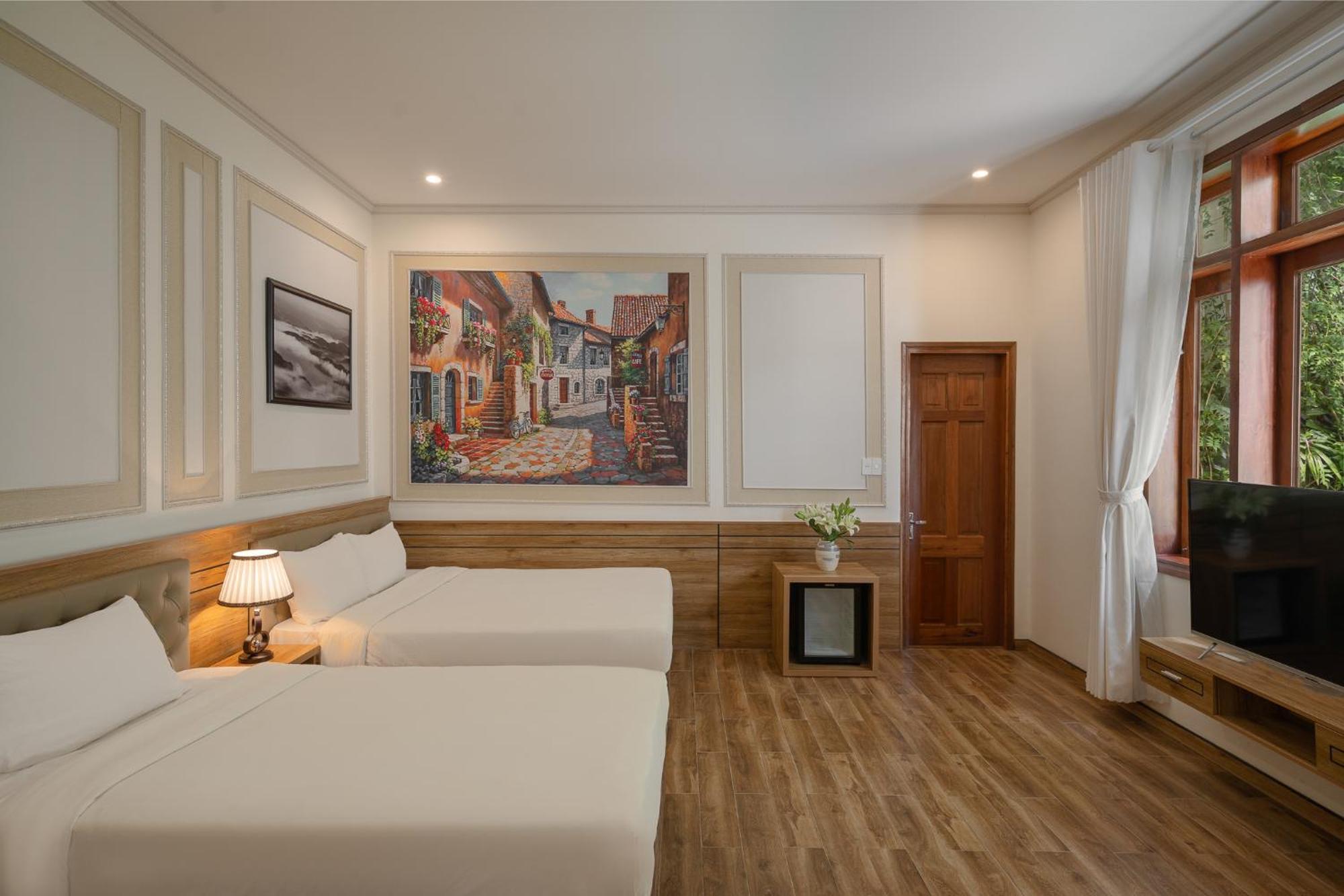 Moon Valley Hotel 2*