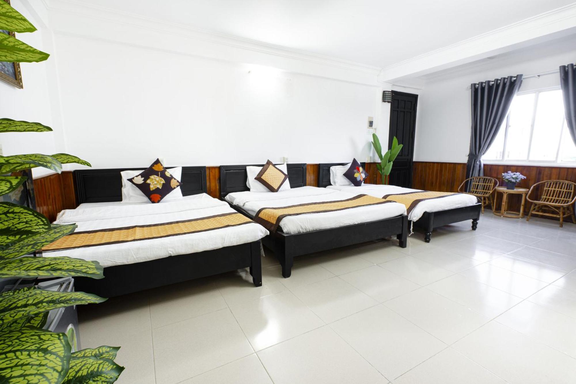 Casablanca Hostel *
