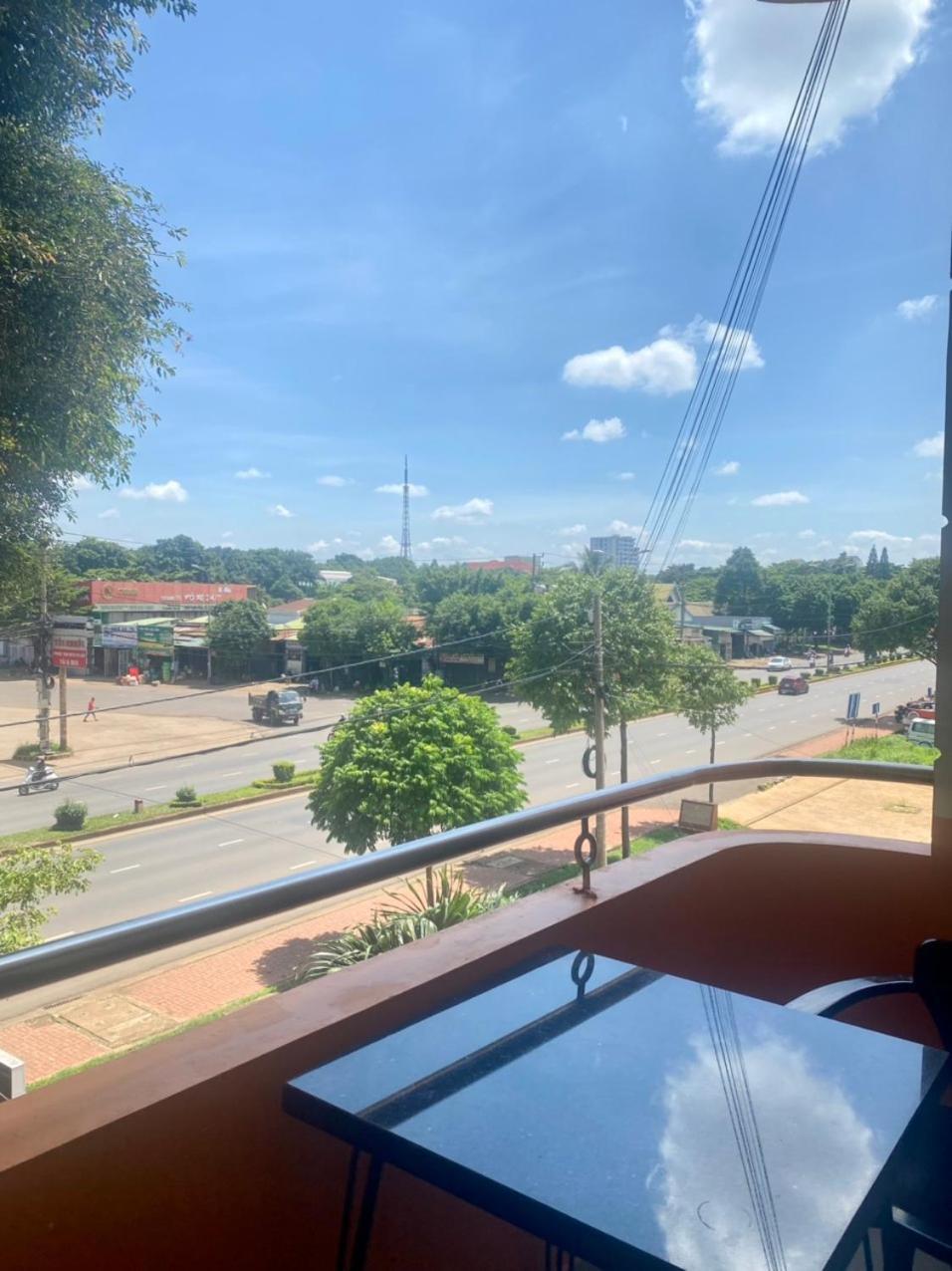 Khach San Ban Me Xanh Hotel