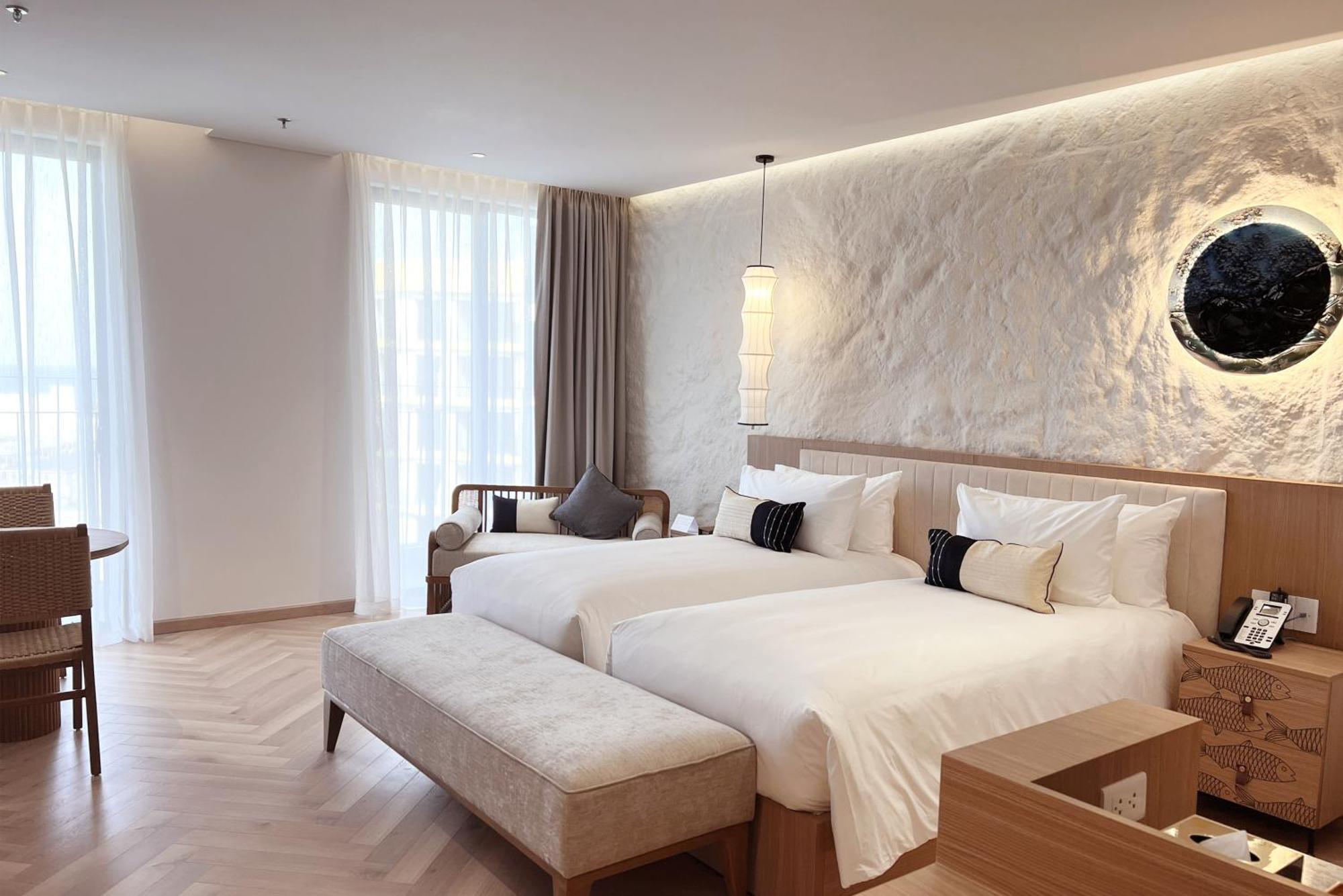 Khu nghỉ mát Wyndham Royal Beachfront & 5*