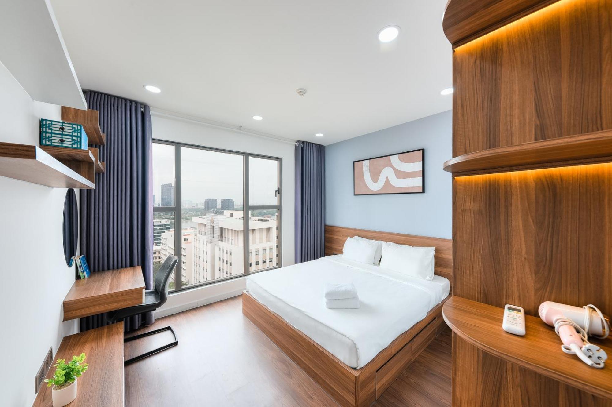 April Hotel