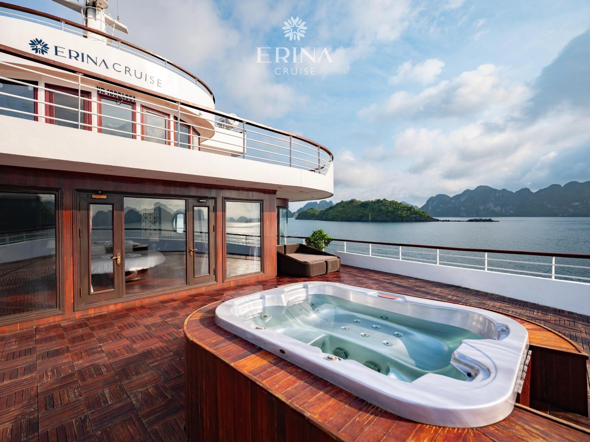 Erina Cruise By Hag  Ha Long
