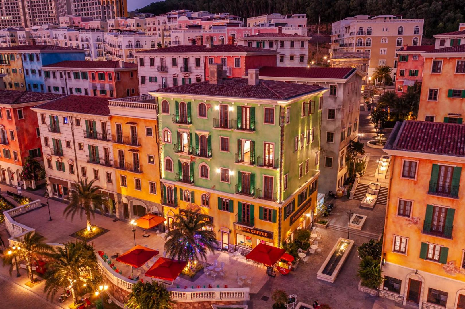 Roma - Free Airport Shuttle & Sunset Town Tour Khách sạn Phú Quốc