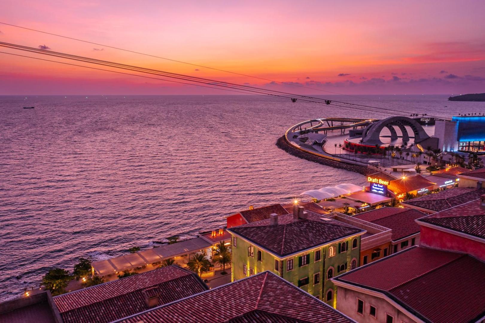 Khách sạn Roma - Free Airport Shuttle & Sunset Town Tour