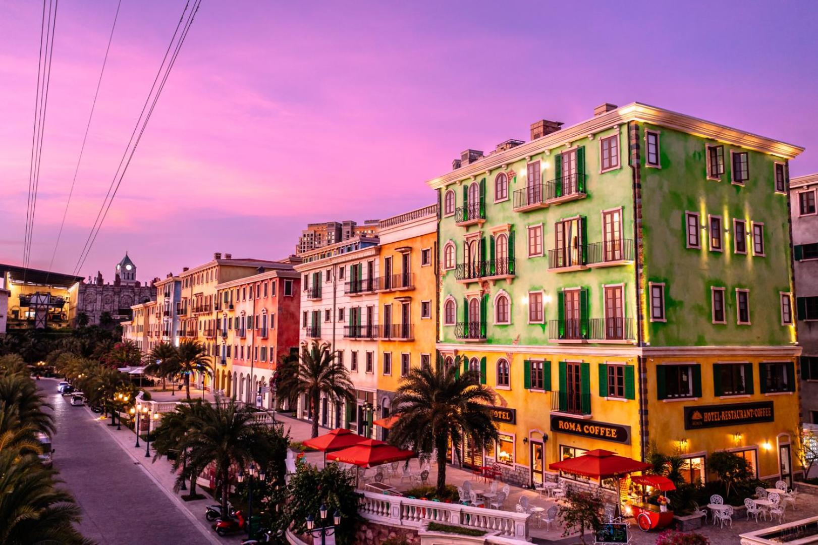 Roma - Free Airport Shuttle & Sunset Town Tour Khách sạn Phú Quốc