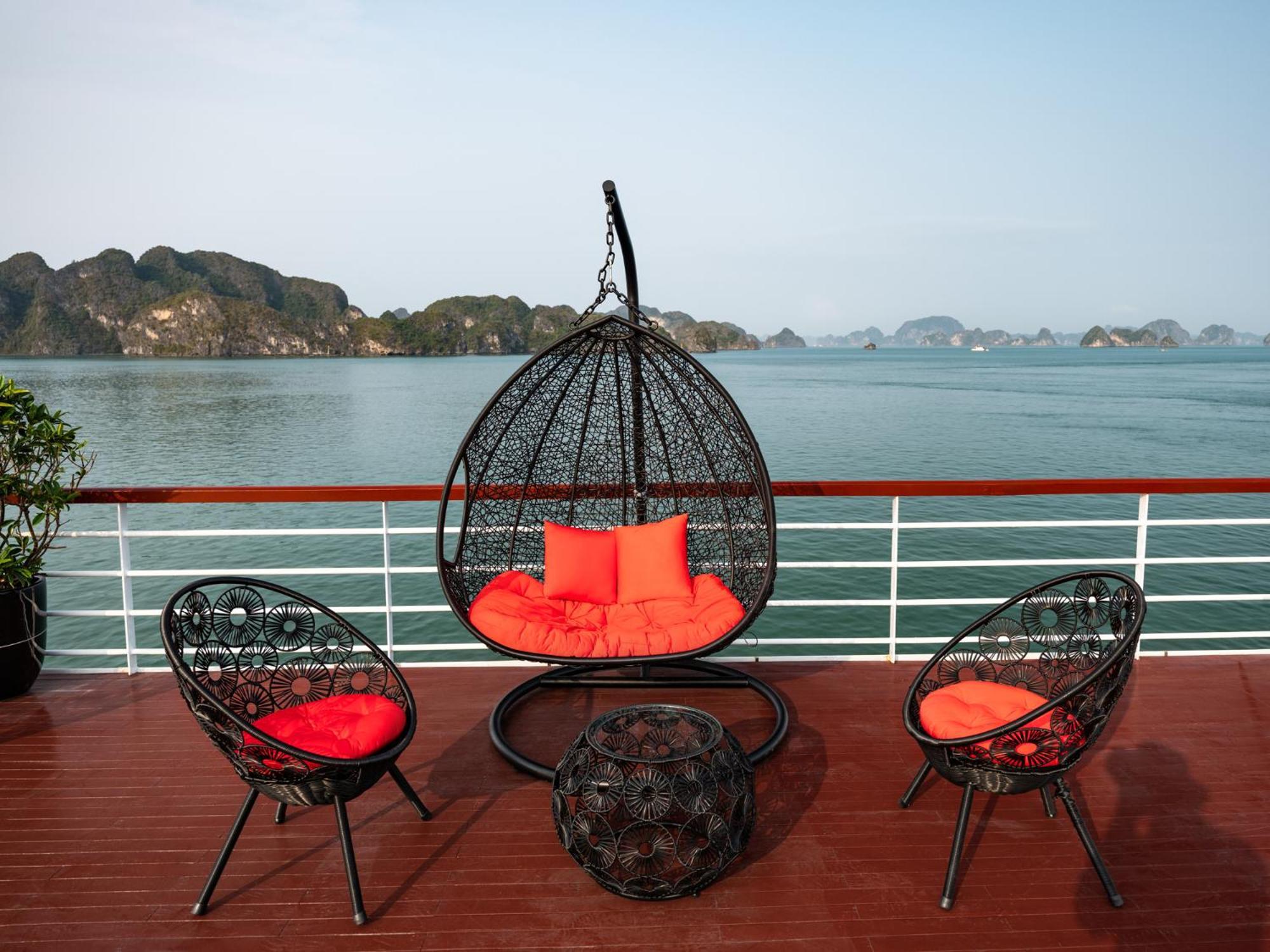 Aqua Of The Seas Cruise Halong 5*