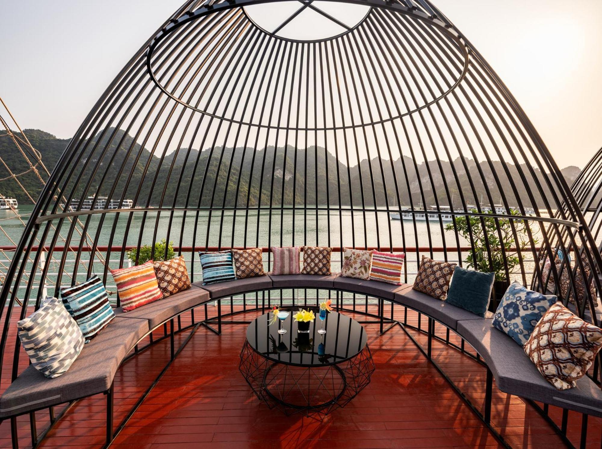  Aqua Of The Seas Cruise Halong 5*