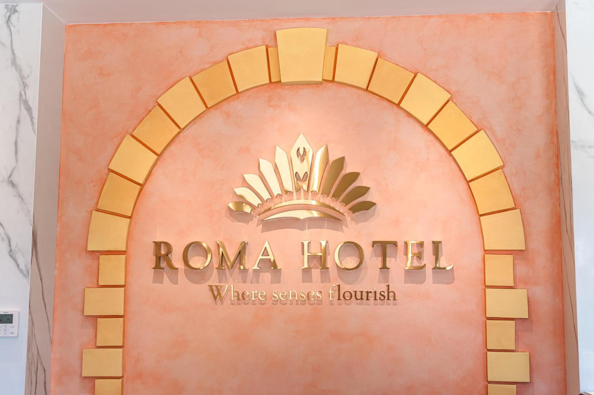Khách sạn Roma - Free Airport Shuttle & Sunset Town Tour 4*
