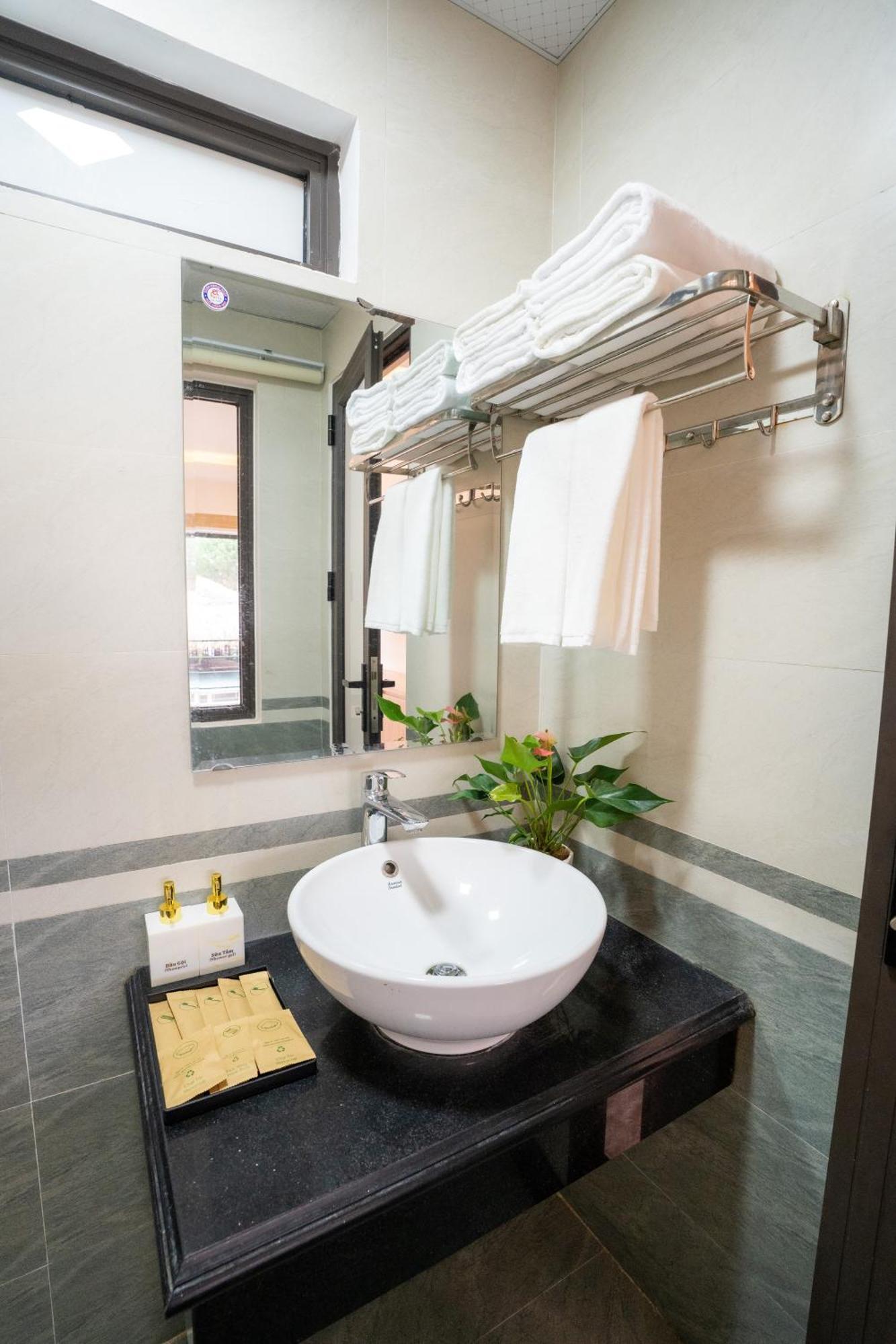 Hotel Vsana Vu Son