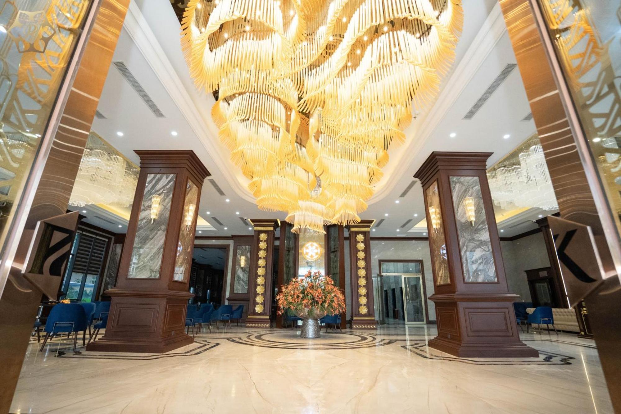 Cua Dong Luxury Hotel 5*