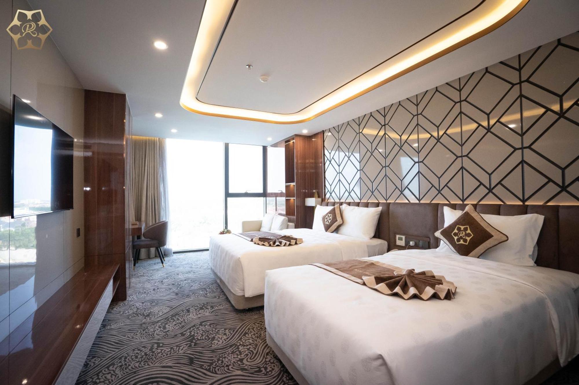 Hotel Cua Dong Luxury 5*