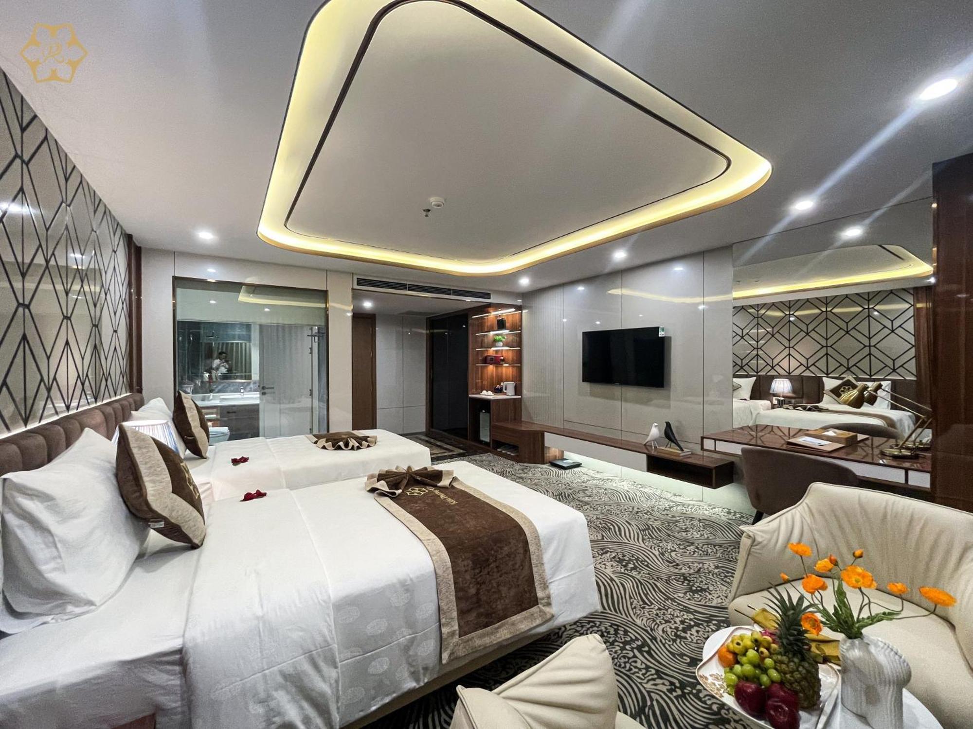 Cua Dong Luxury