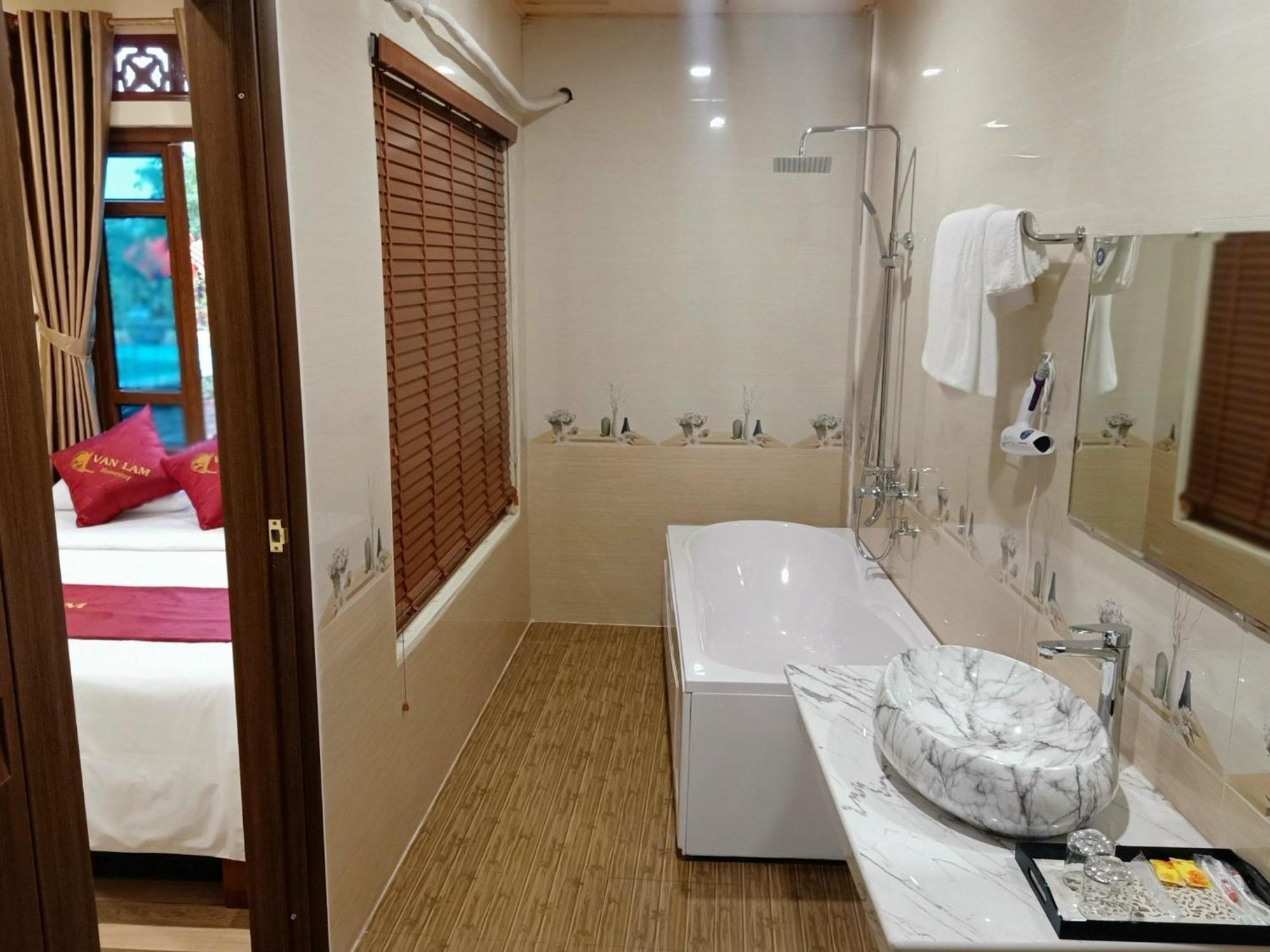 Gecko Backpackers Resort Ninh Binh