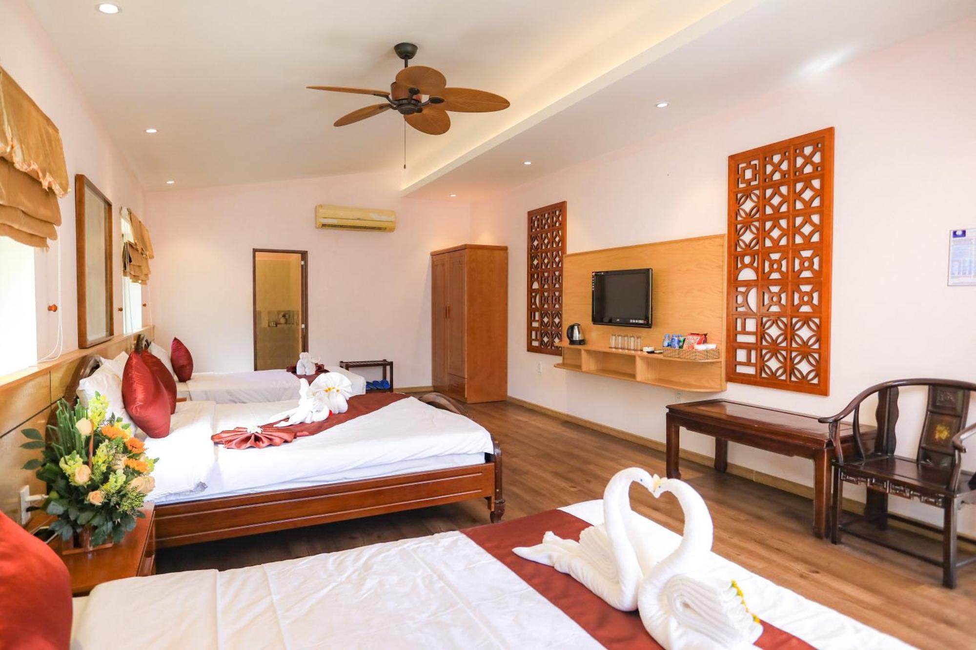 Kega Lighthouse Resort