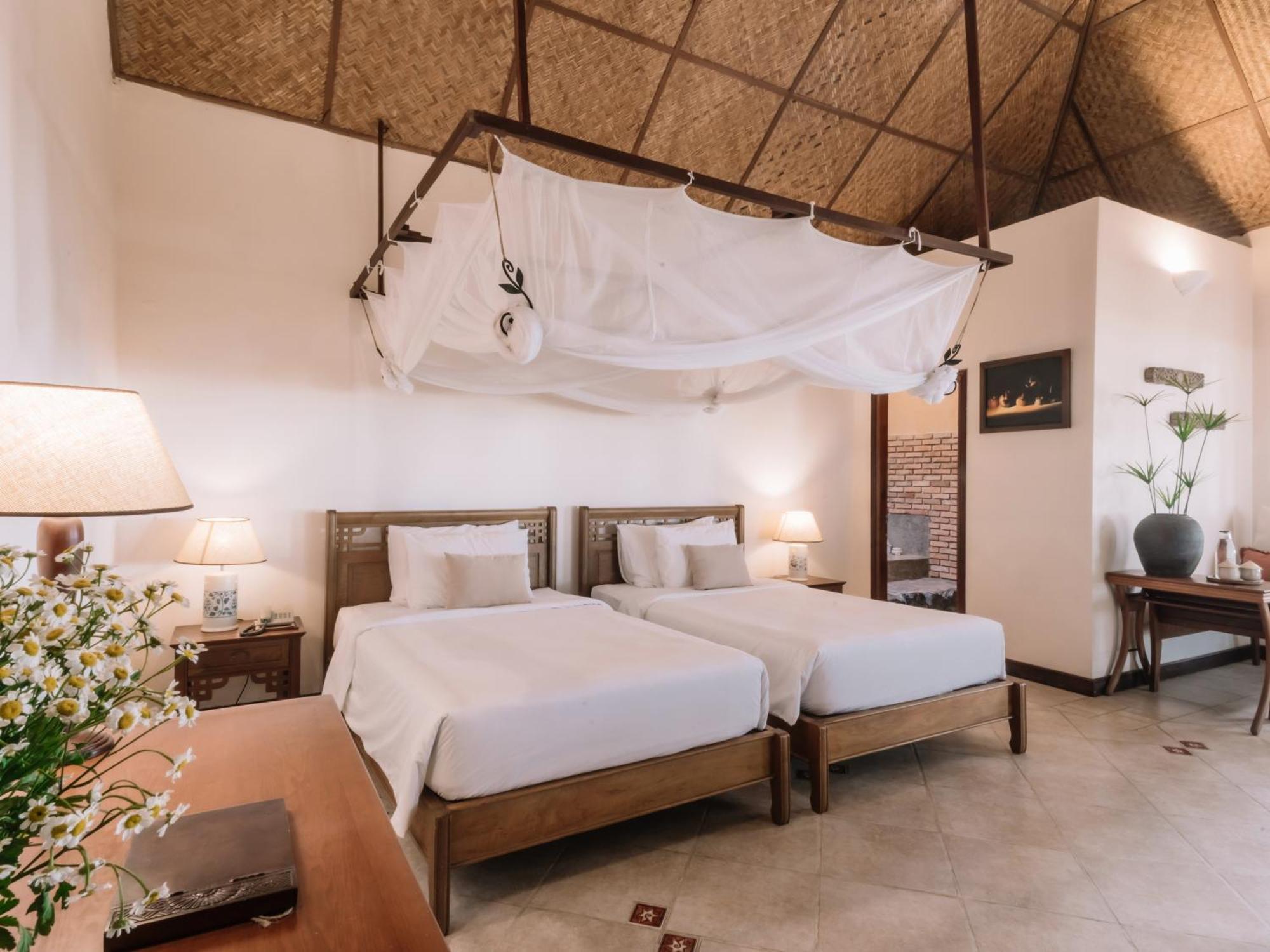 Resort Boutique & 4*