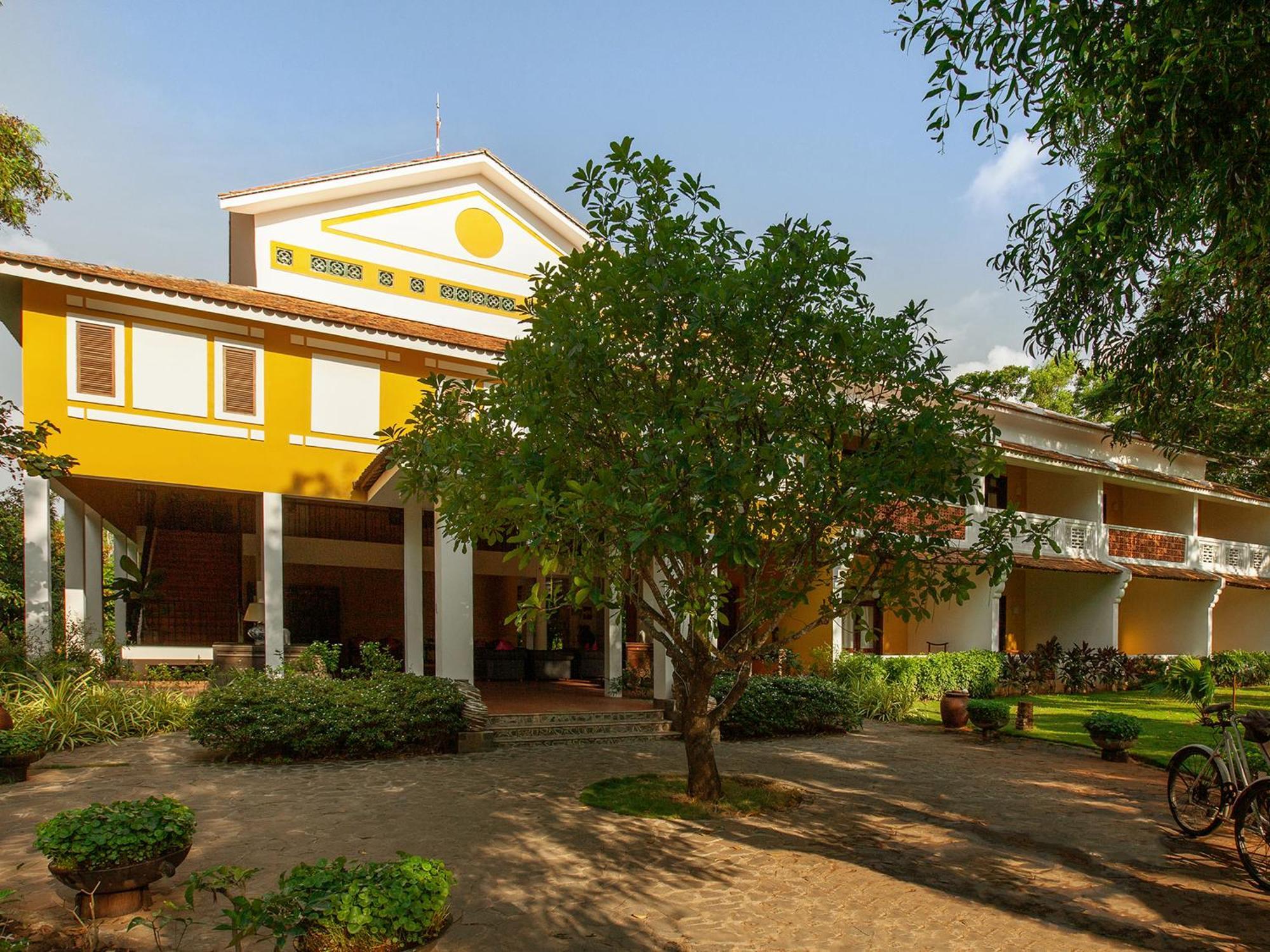 Resort Boutique & 4*