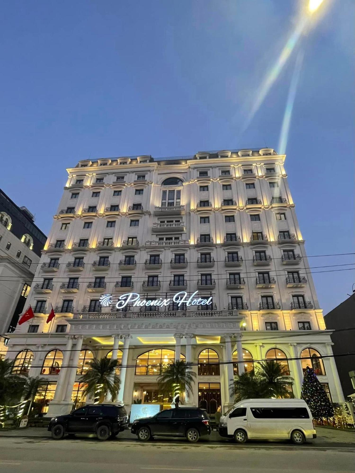 Hotel Phoenix
