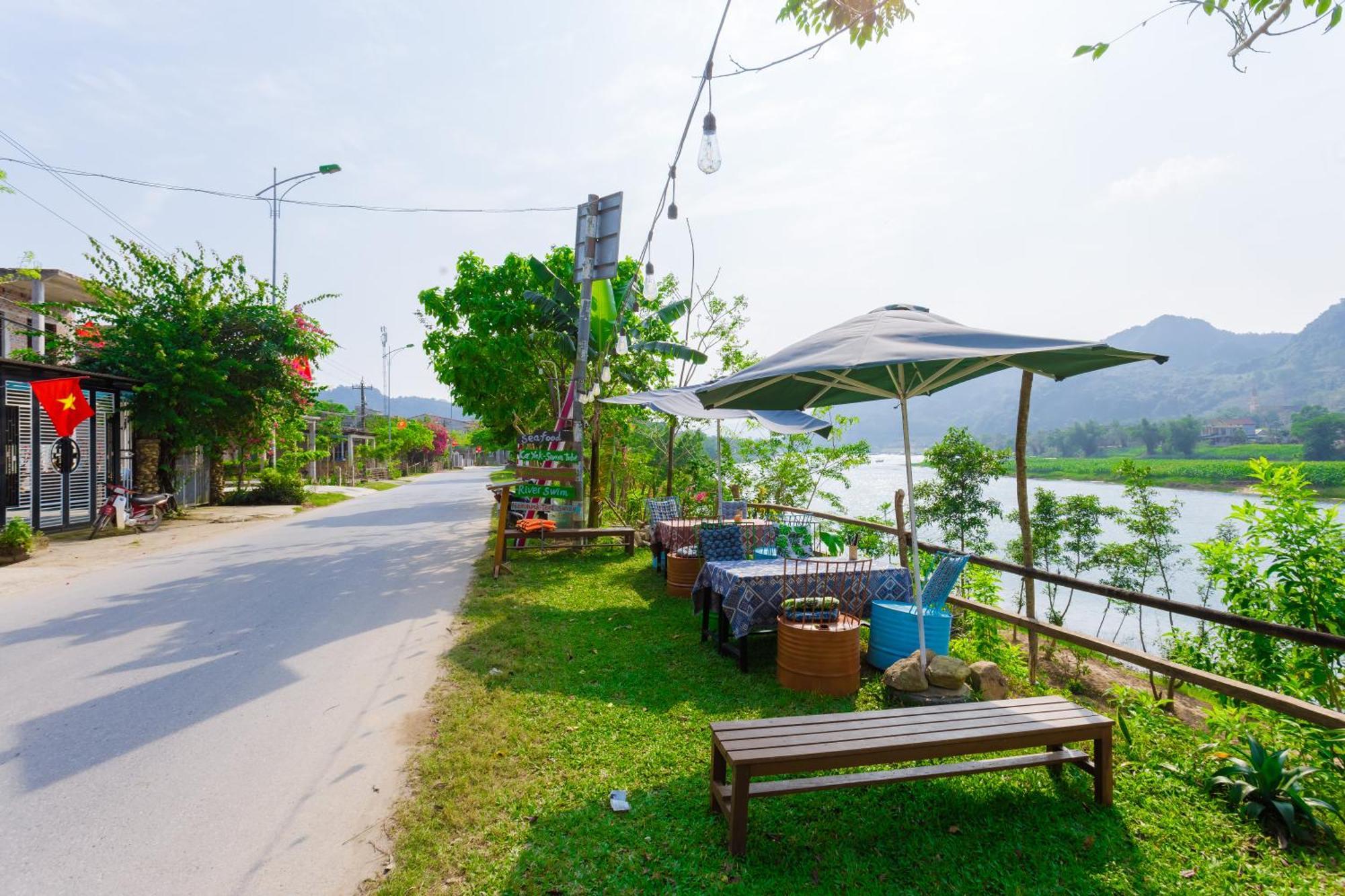 Bed & Breakfast Son River 2*
