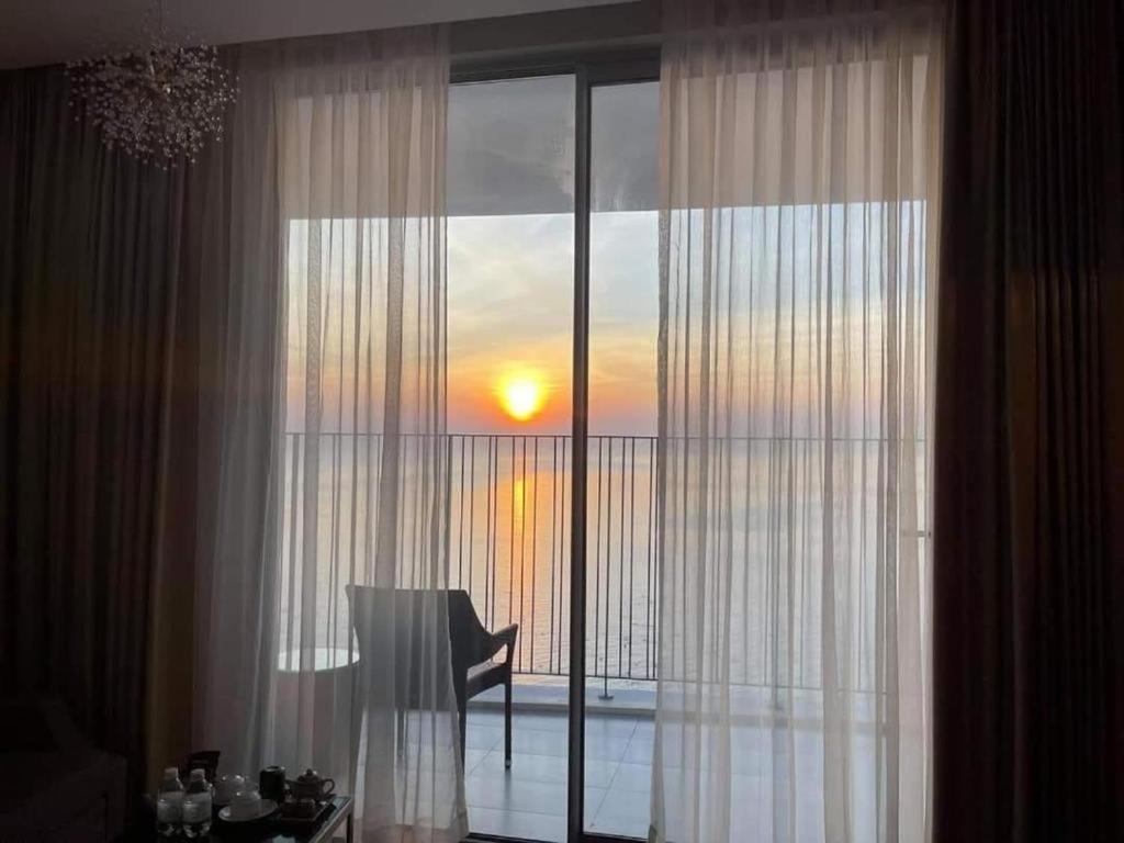 Moonlight Bay Panorama Condotel Ocean View Aparthotel *