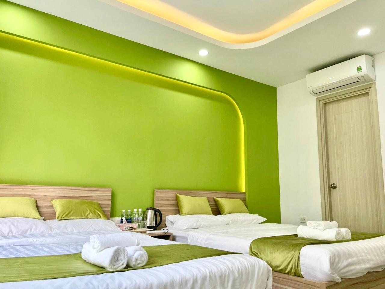 Teddy 108 & Cafe - 3 Stars - Grand World Hotel