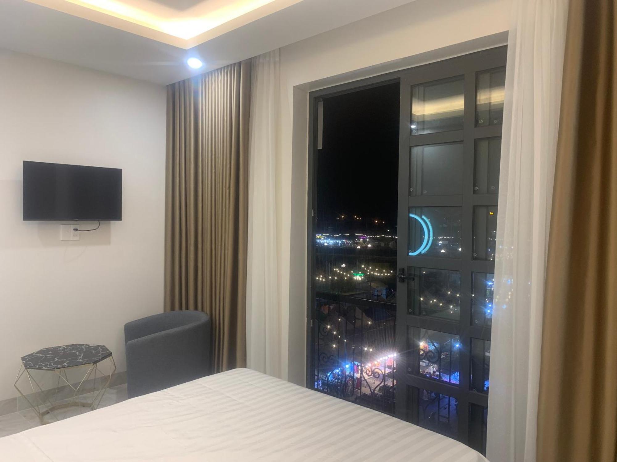 Ha Hung Panorama *