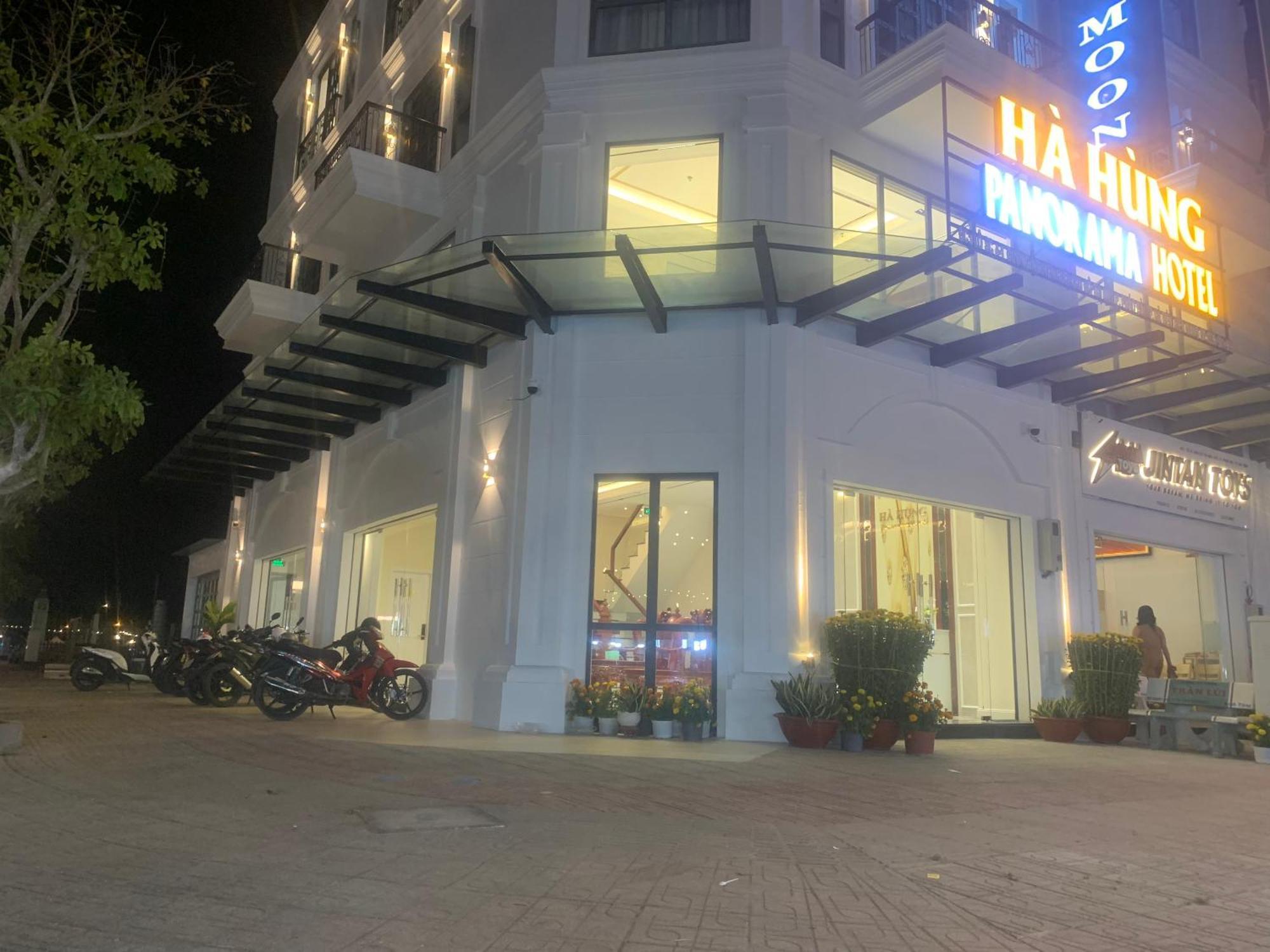 Ha Hung Panorama