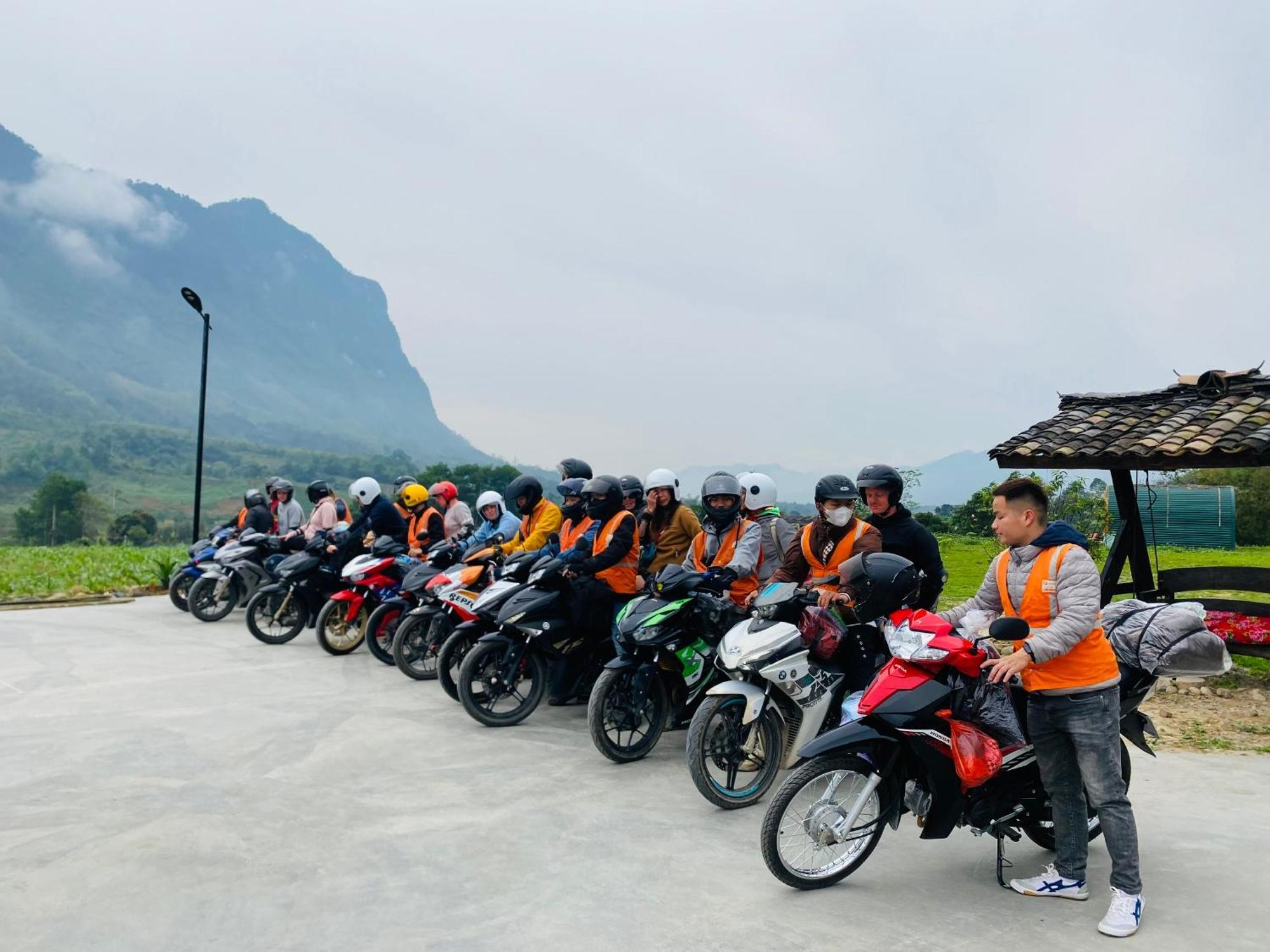 Ban Bang Tours & Motorbike * Ha Giang