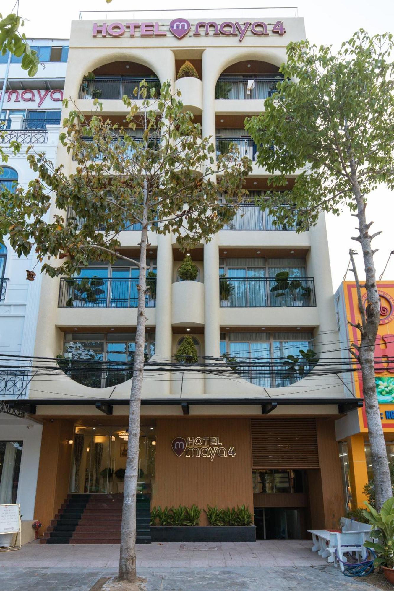 Maya 4 Hotel