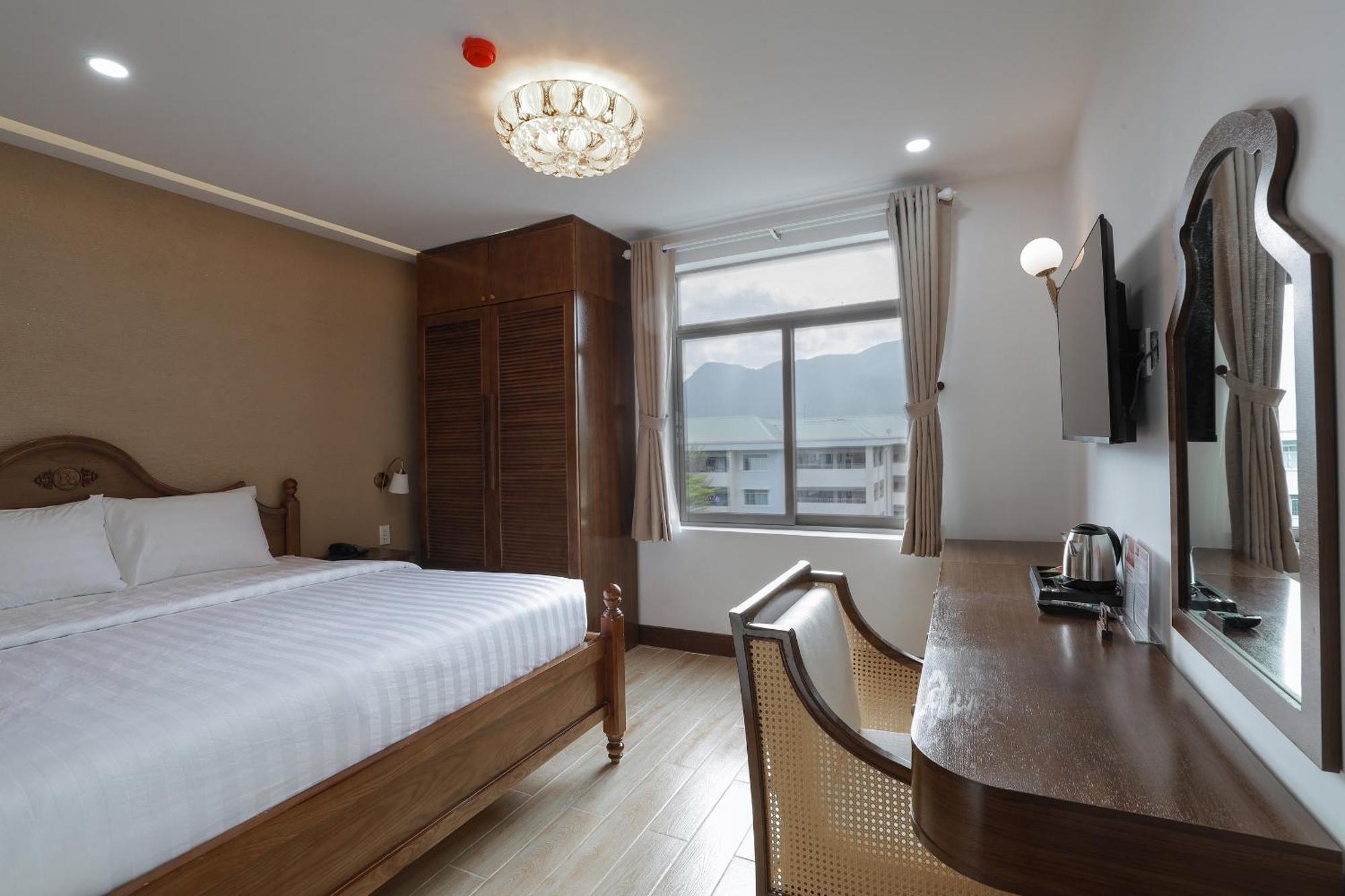 Maya 4 Hotel 3*