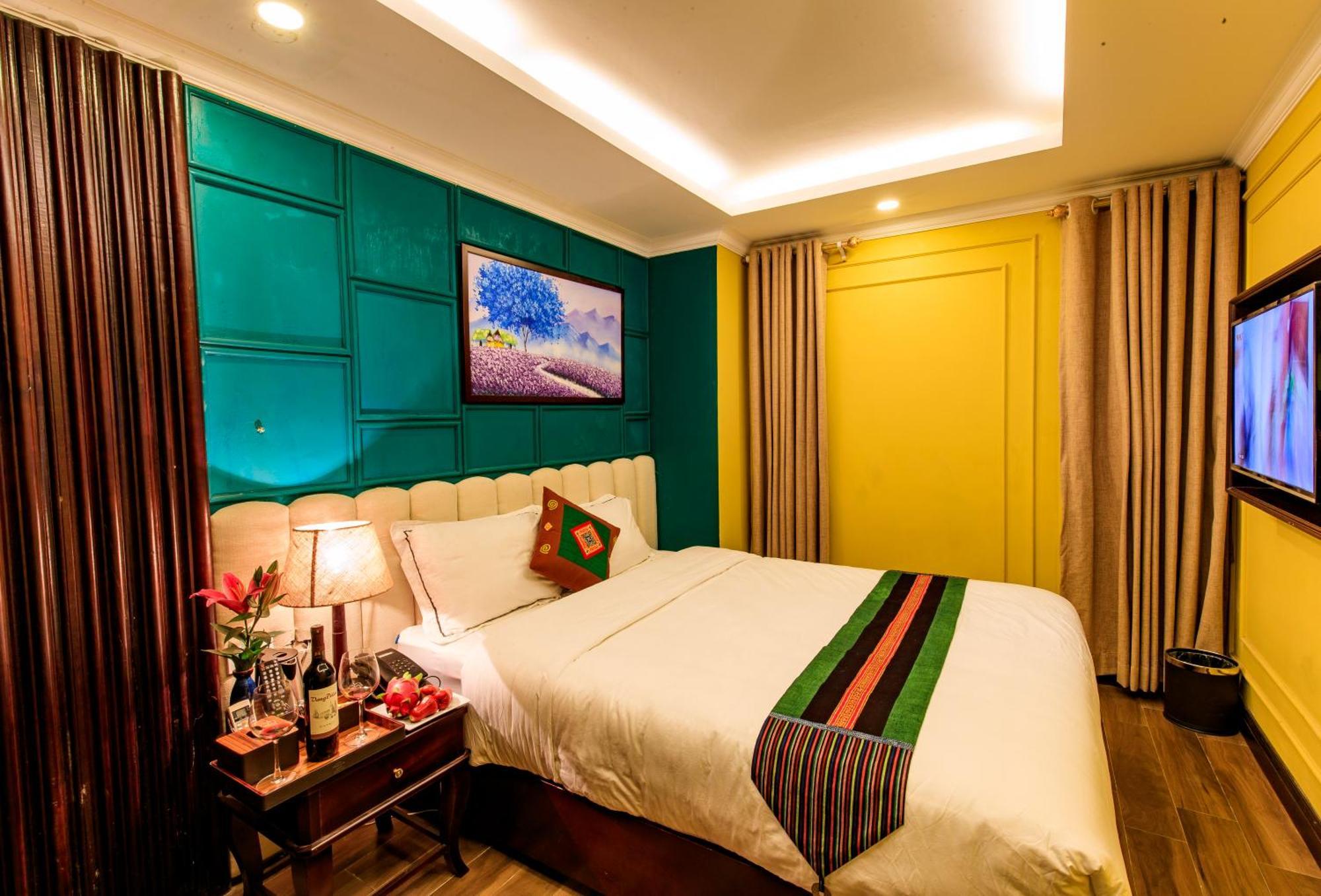 Clover Khách sạn