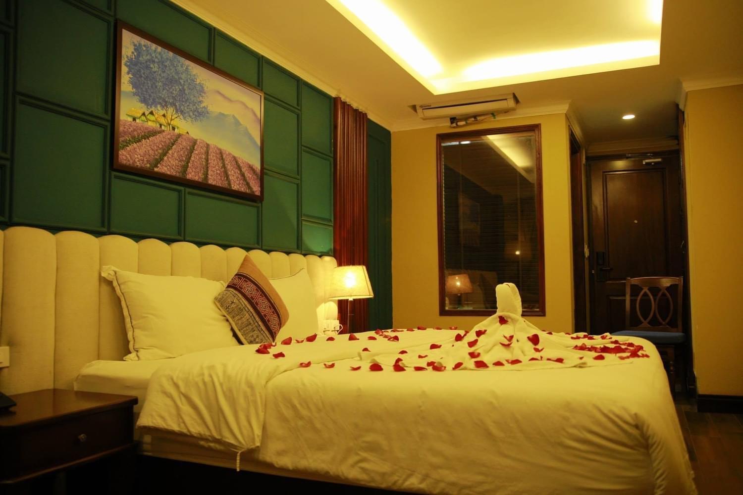 Clover Khách sạn